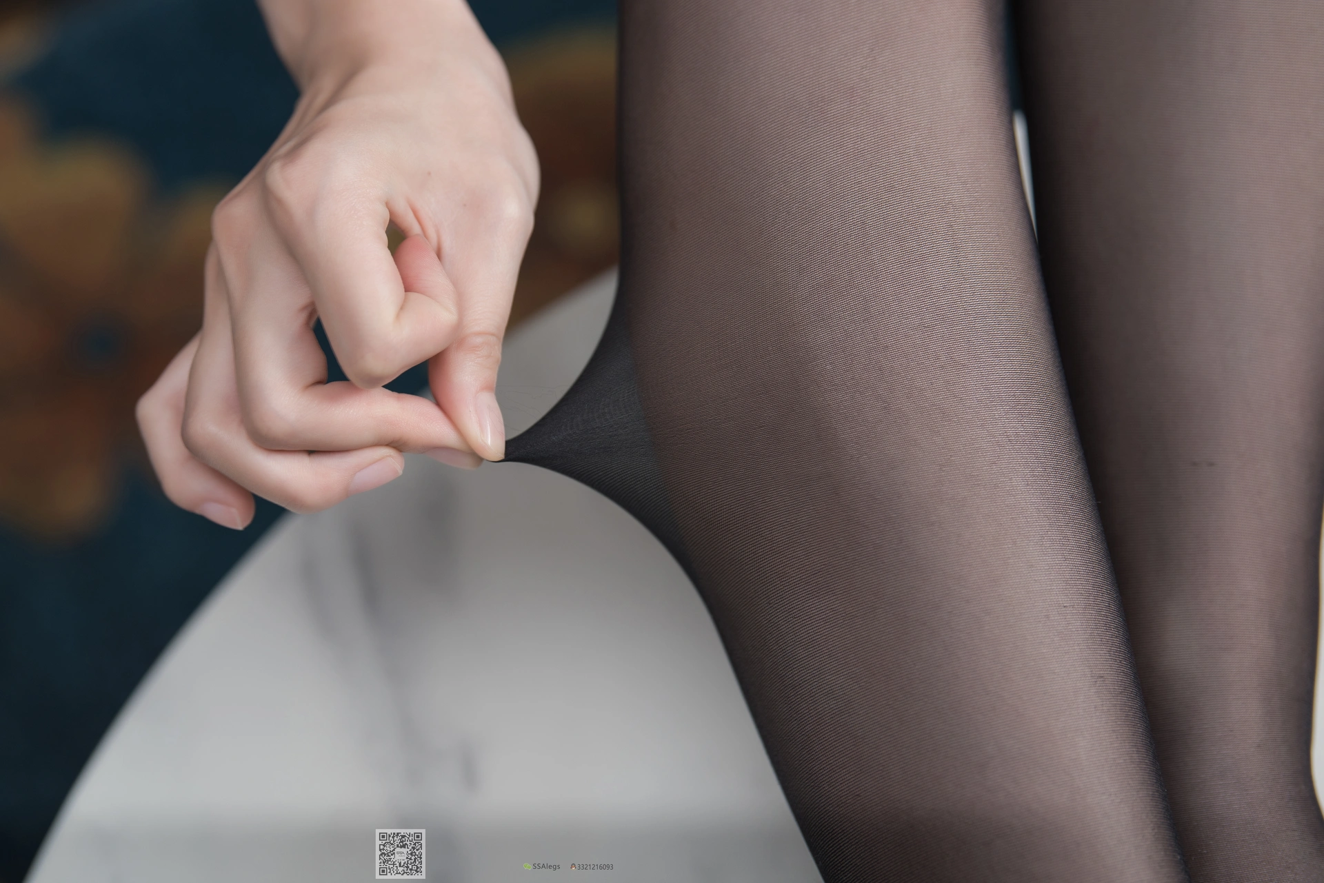 SSA丝社 超清写真 NO.010 琪琪 长筒黑丝穿丝过程与足尖特写[99P／1.09GB]
