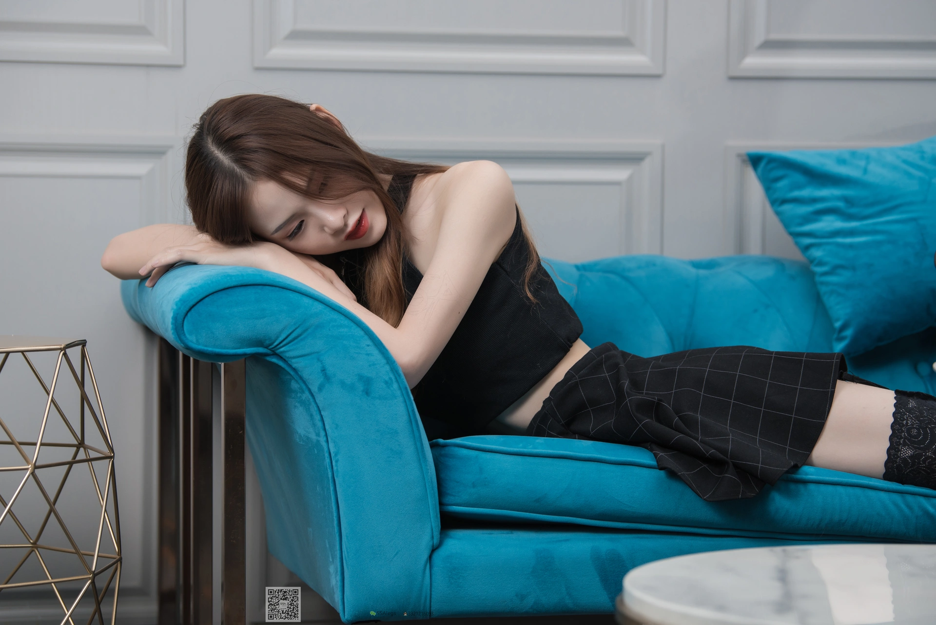 SSA丝社 超清写真 NO.010 琪琪 长筒黑丝穿丝过程与足尖特写[99P／1.09GB]