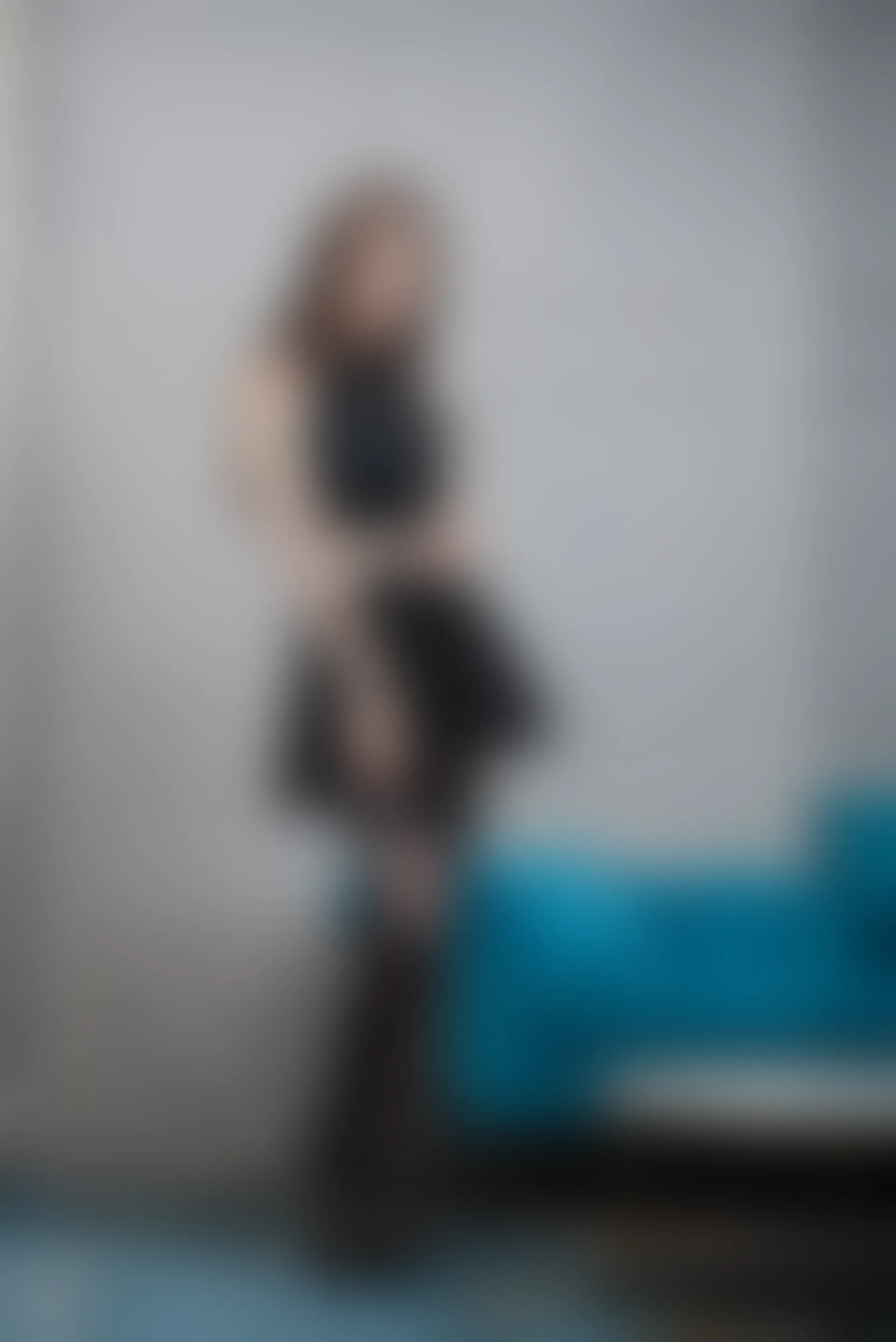 SSA丝社 超清写真 NO.010 琪琪 长筒黑丝穿丝过程与足尖特写[99P／1.09GB]