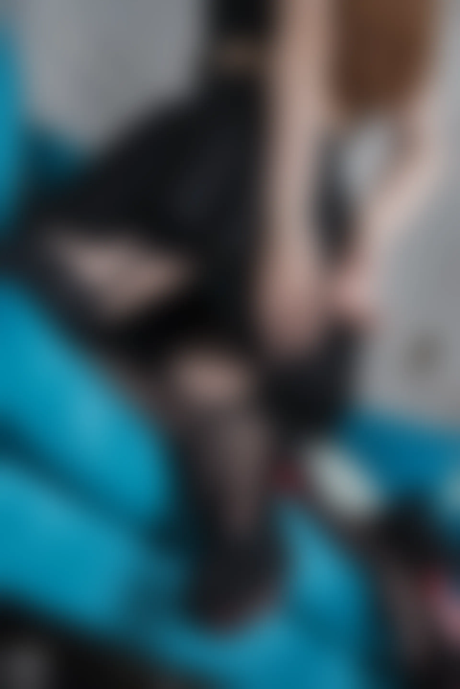 SSA丝社 超清写真 NO.010 琪琪 长筒黑丝穿丝过程与足尖特写[99P／1.09GB]