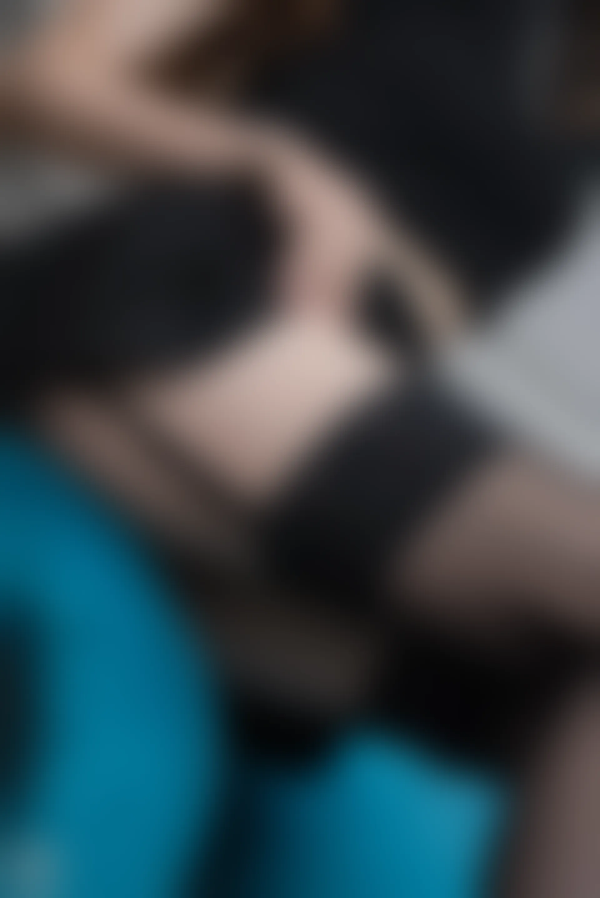 SSA丝社 超清写真 NO.010 琪琪 长筒黑丝穿丝过程与足尖特写[99P／1.09GB]