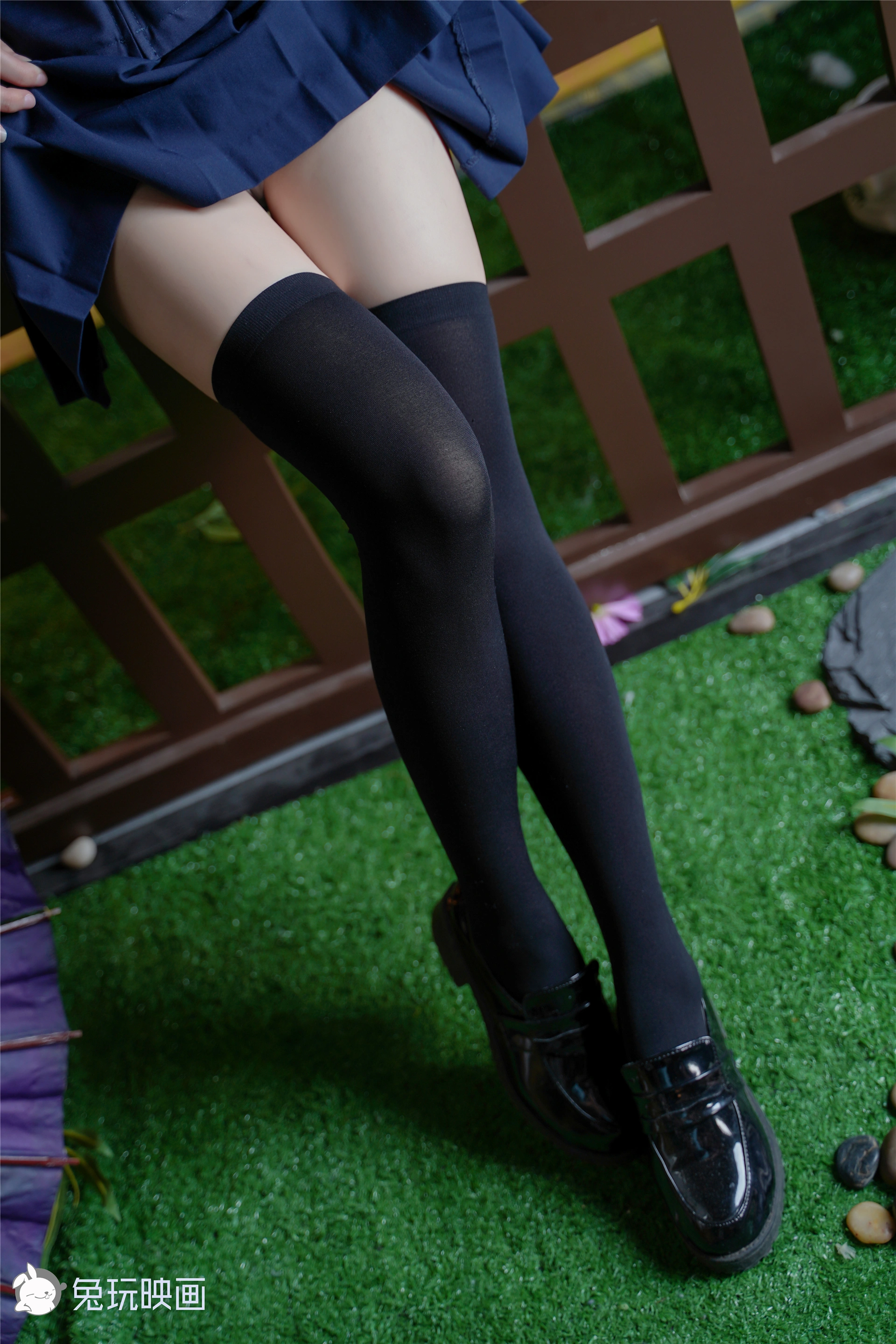 C01.005 黑色魅惑 [40P-175MB]