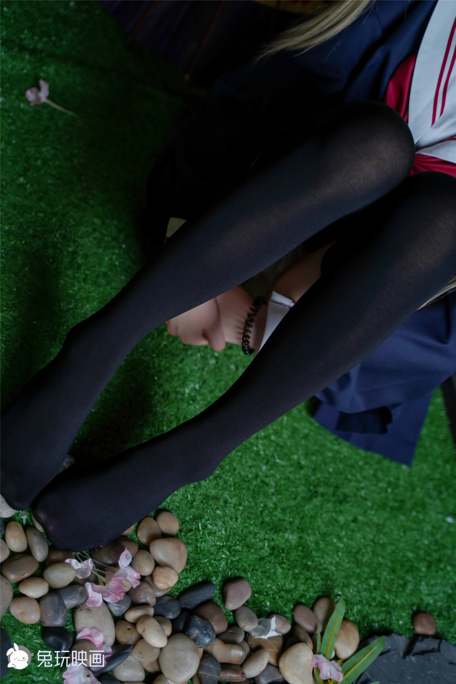 C01.005 黑色魅惑 [40P-175MB]