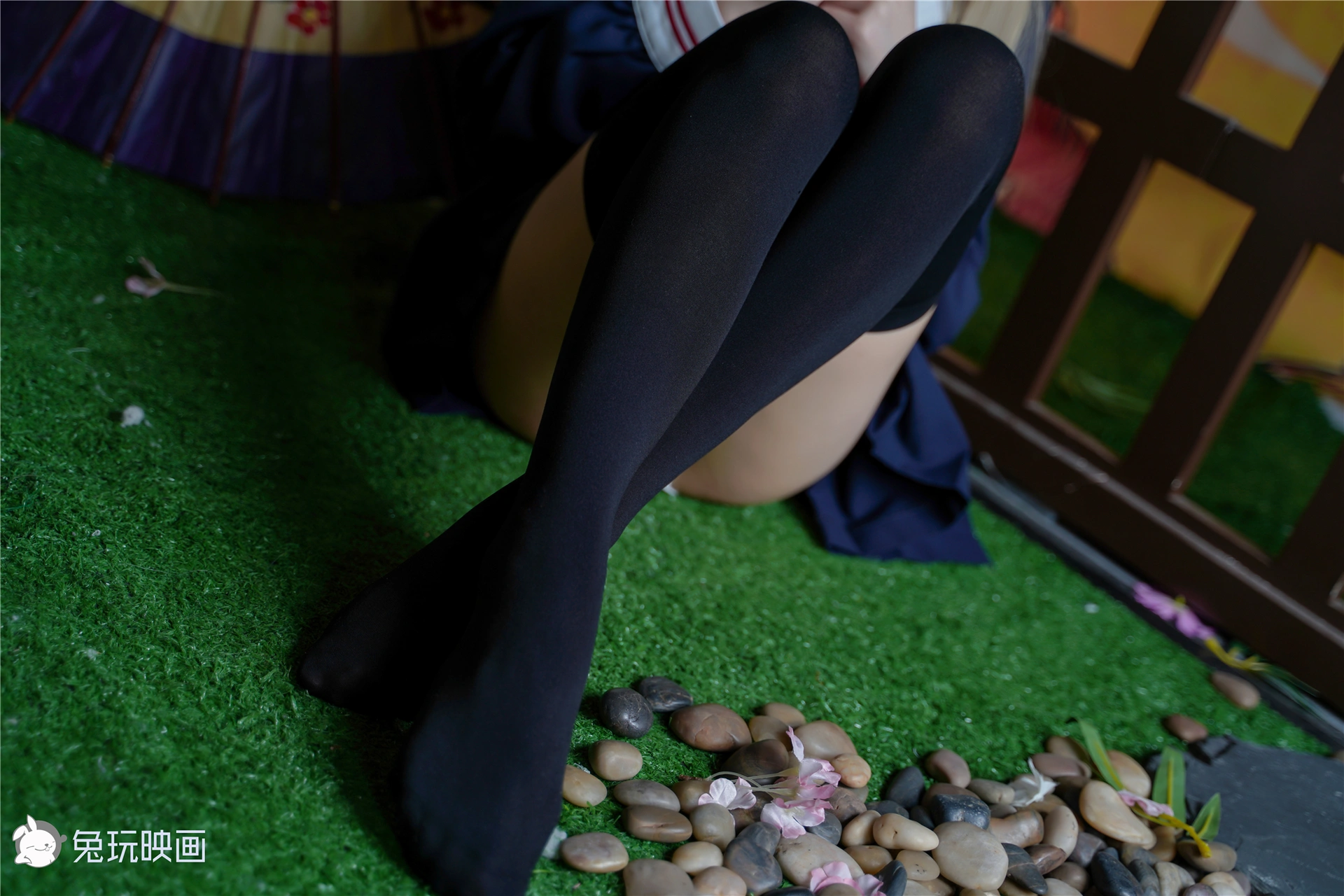 C01.005 黑色魅惑 [40P-175MB]