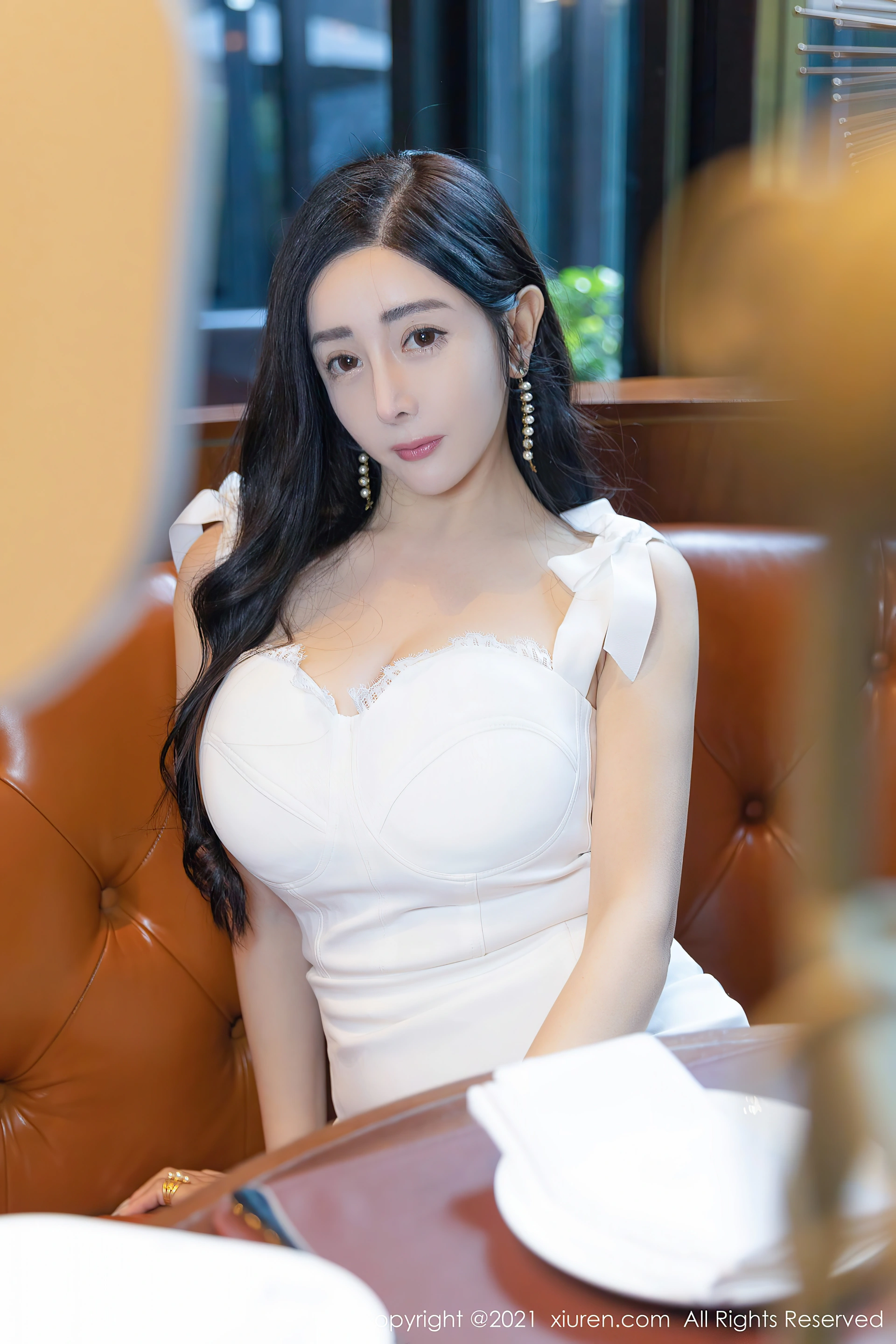 XiuRen秀人网 2021.11.02 No.4155 允爾 成都旅拍[67+1P 615MB]