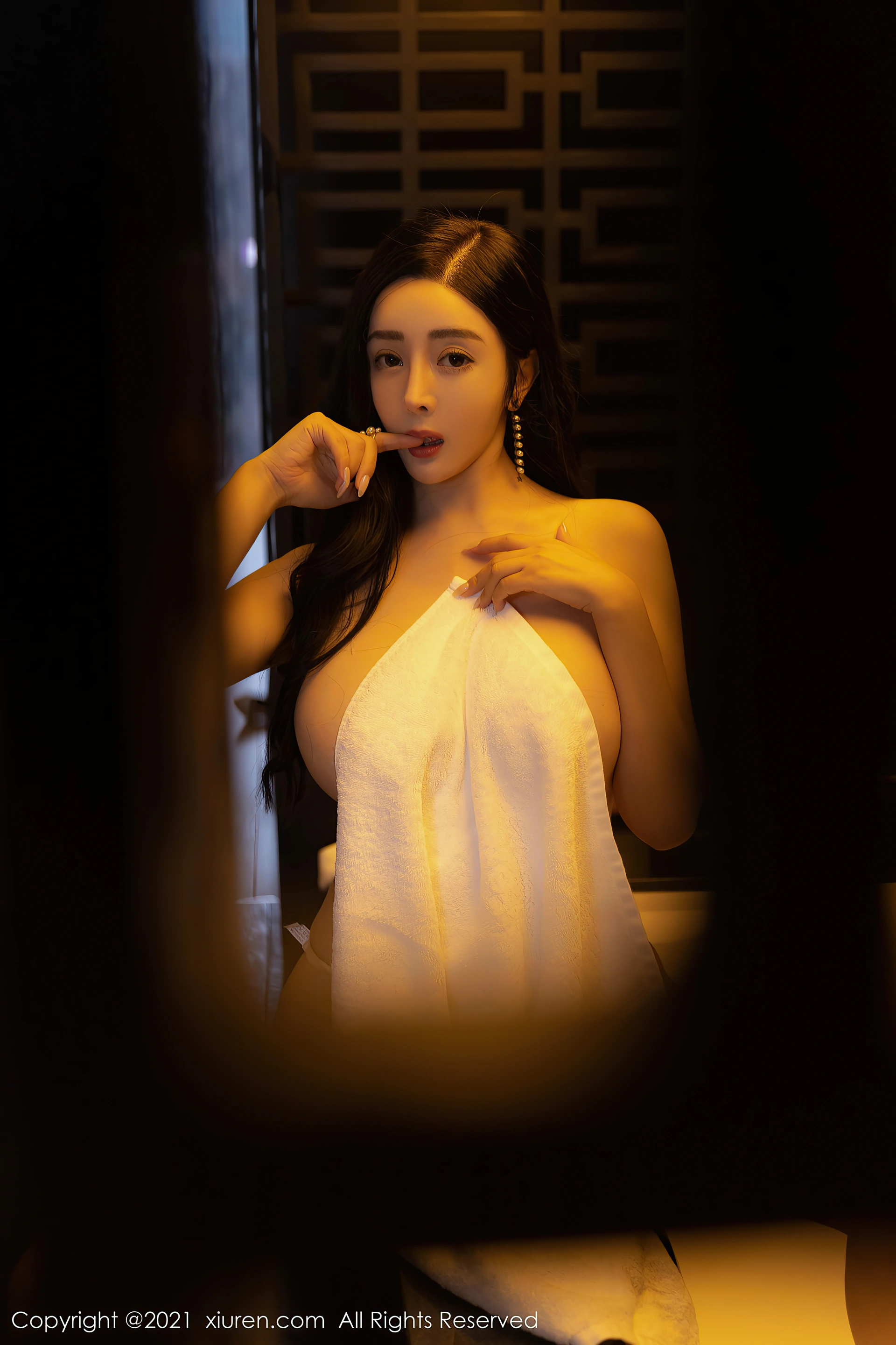 XiuRen秀人网 2021.11.02 No.4155 允爾 成都旅拍[67+1P 615MB]