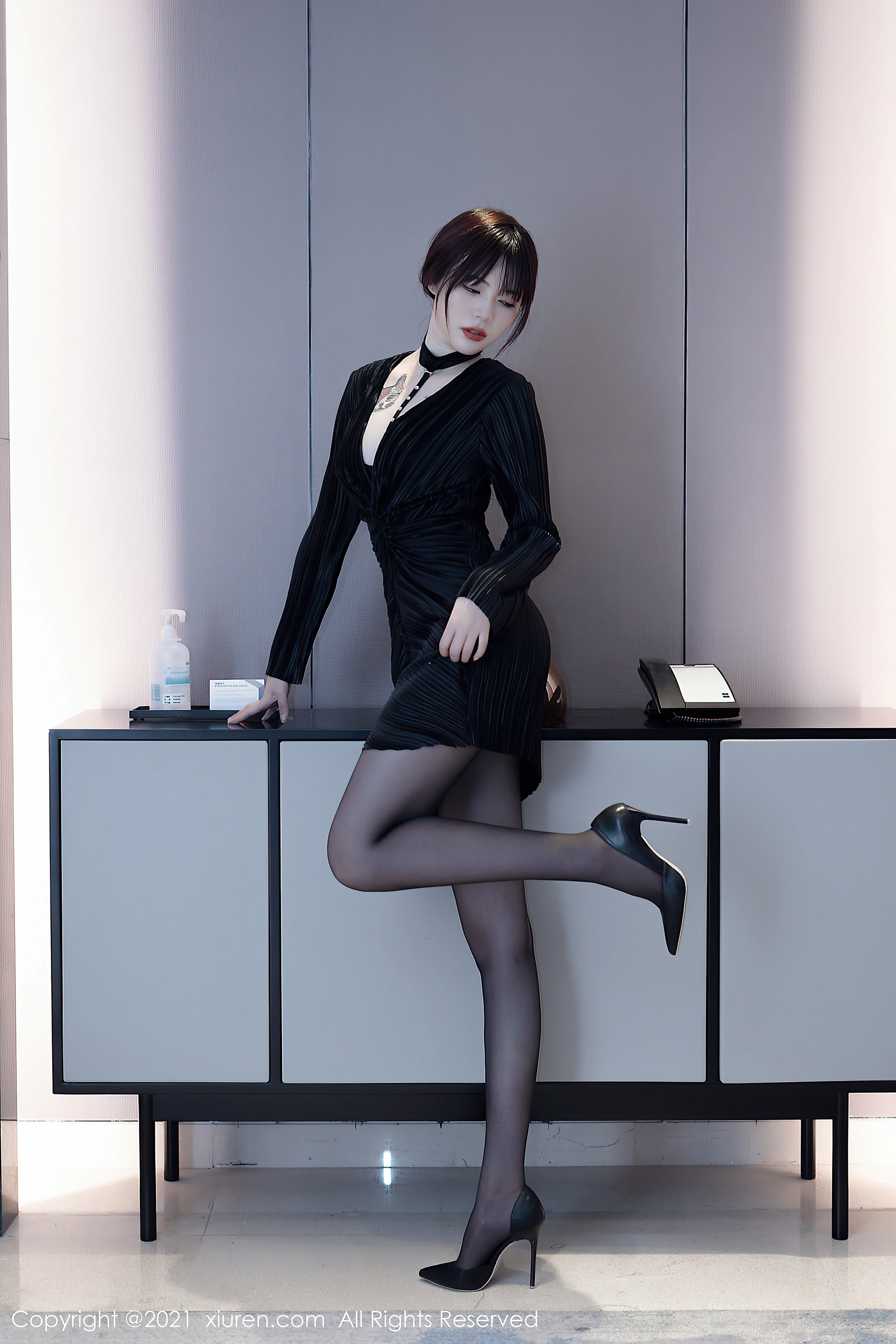 XiuRen秀人网 2021.10.19 No.4080 Arude薇薇[70+1P／772MB]