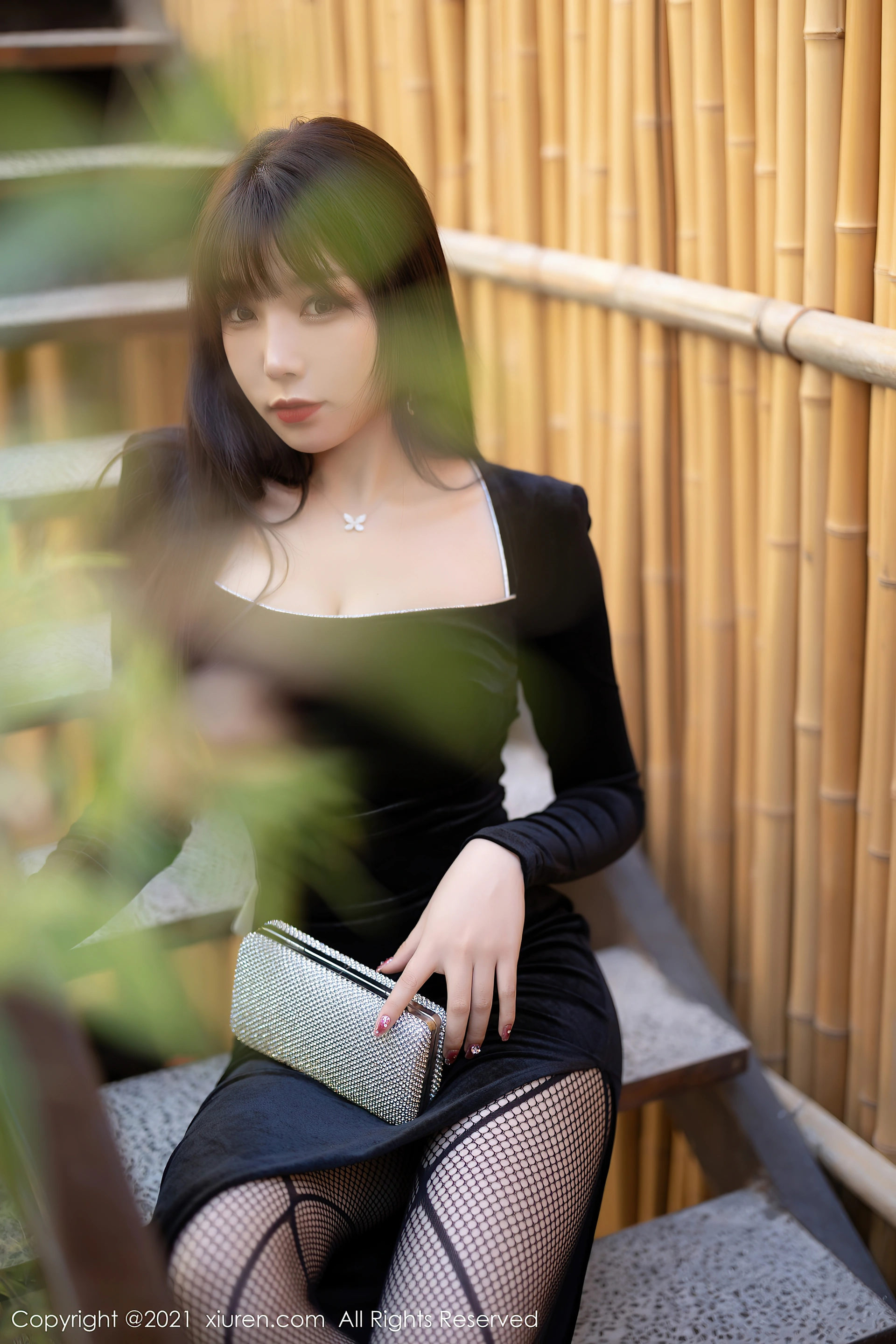 XiuRen秀人网 2021.12.09 No.4322 芝芝Booty 黑丝御姐[87+1P 762MB]