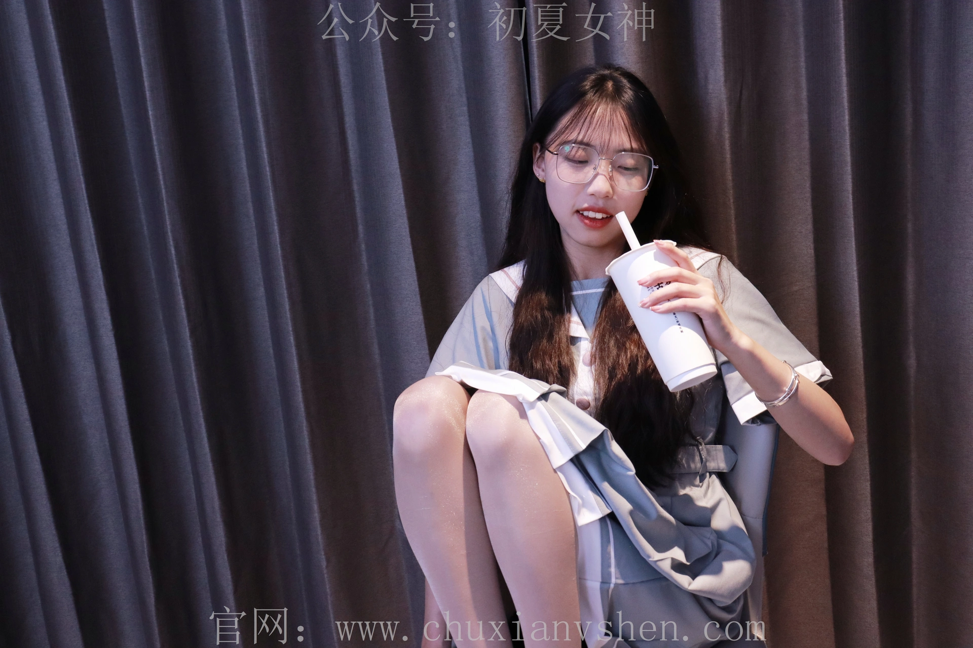 初夏女神 NO.019 雪糕~浅蓝色JK裙搭配小白鞋[135P-1V-4.3G]