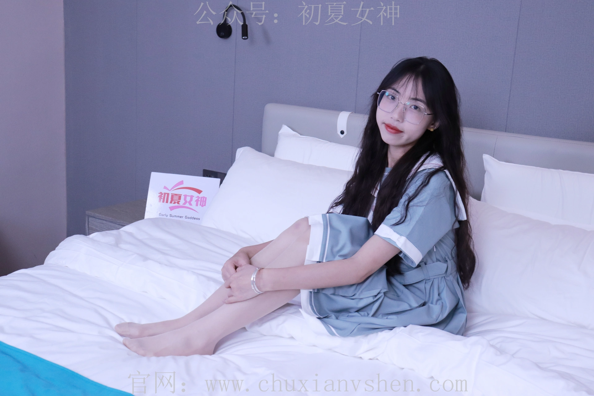 初夏女神 NO.019 雪糕~浅蓝色JK裙搭配小白鞋[135P-1V-4.3G]