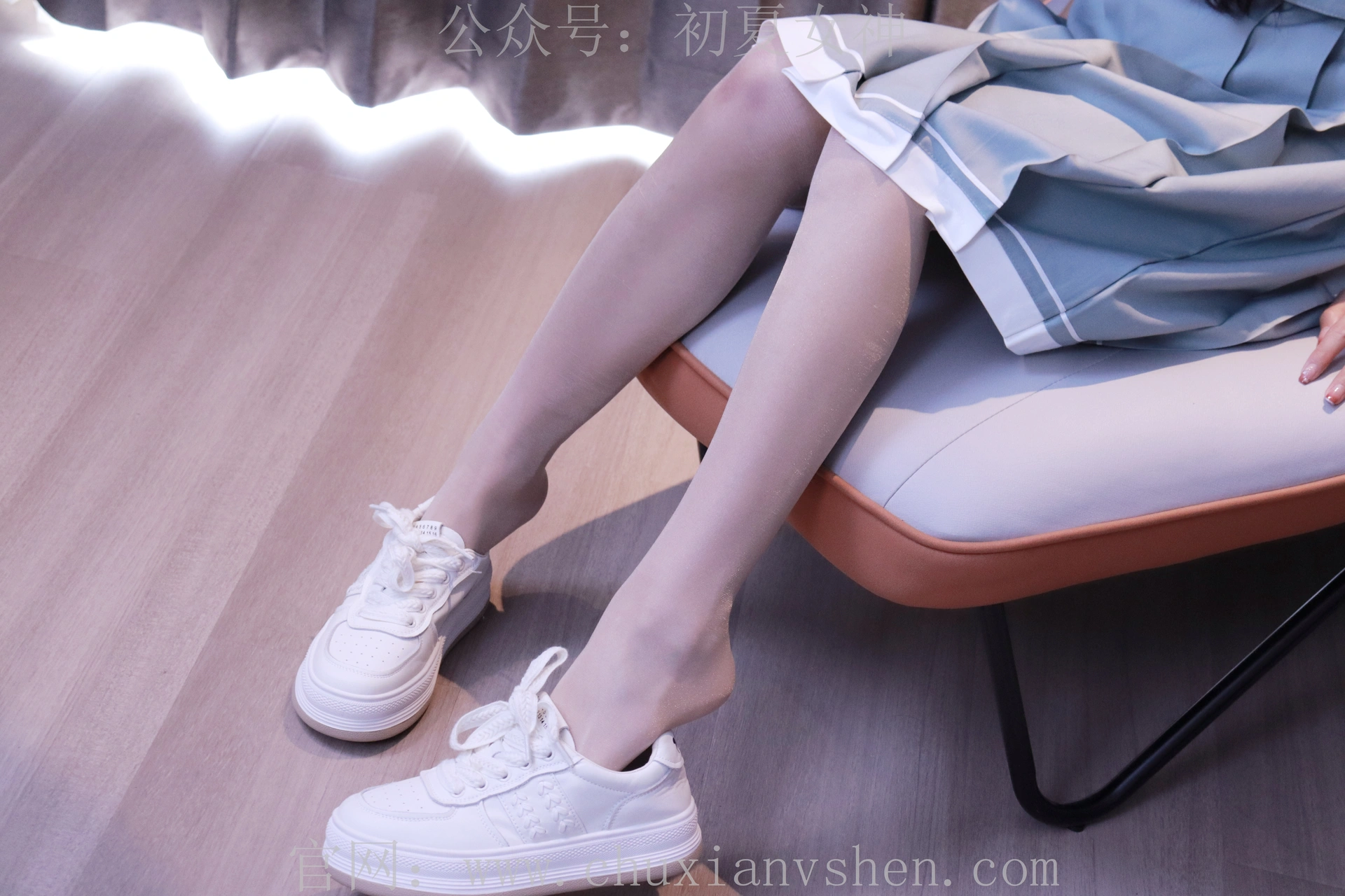 初夏女神 NO.019 雪糕~浅蓝色JK裙搭配小白鞋[135P-1V-4.3G]