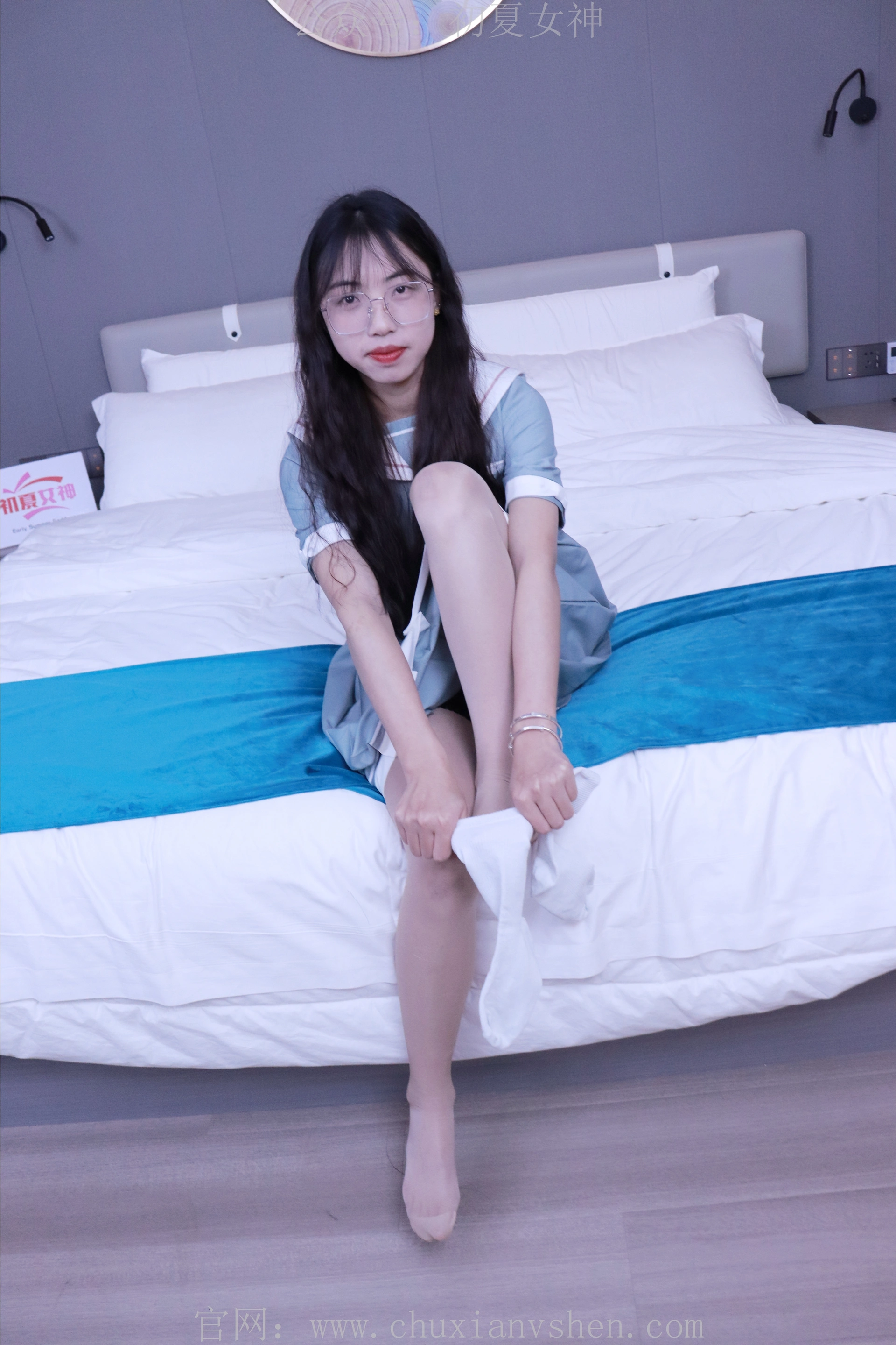 初夏女神 NO.019 雪糕~浅蓝色JK裙搭配小白鞋[135P-1V-4.3G]
