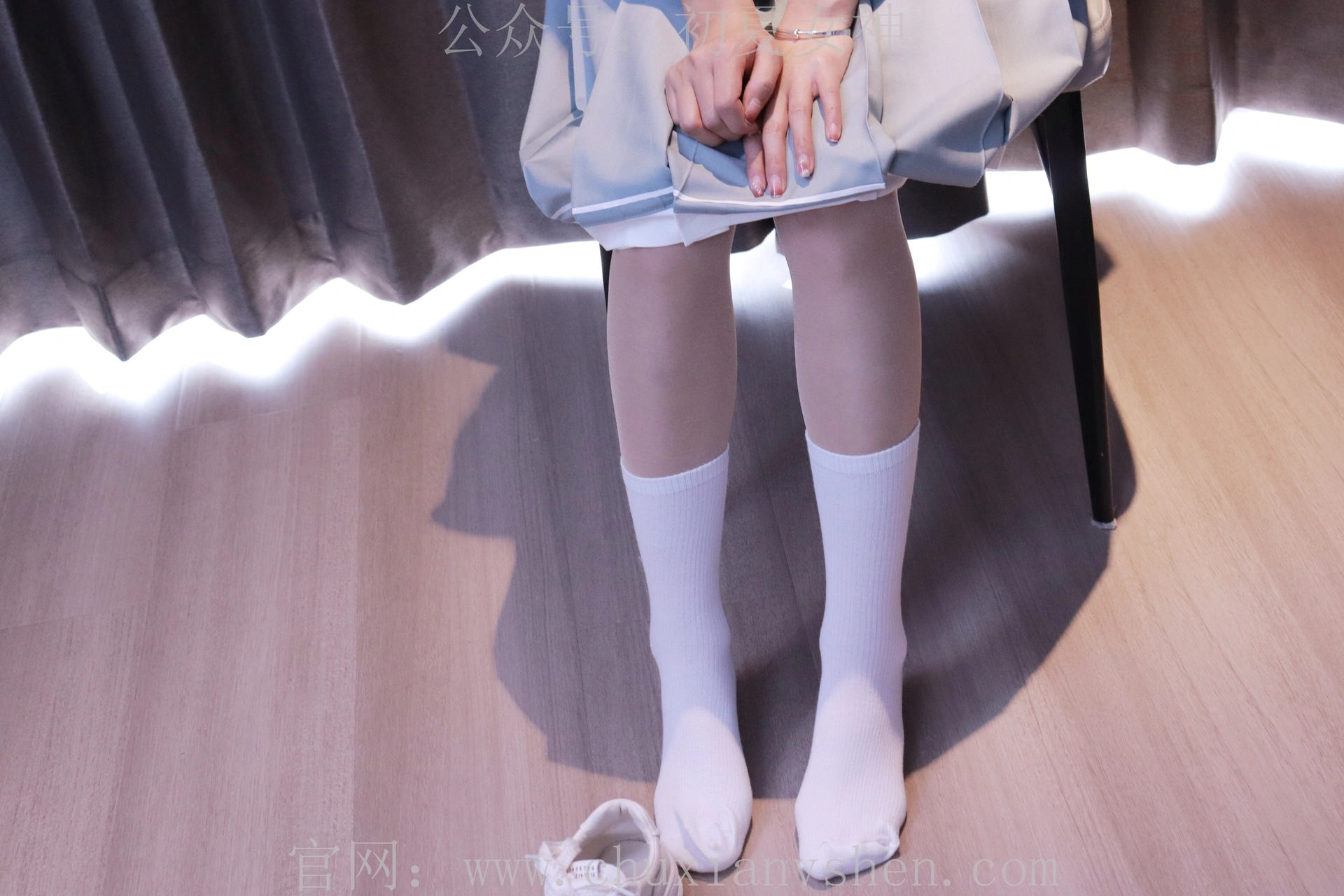 初夏女神 NO.019 雪糕~浅蓝色JK裙搭配小白鞋[135P-1V-4.3G]