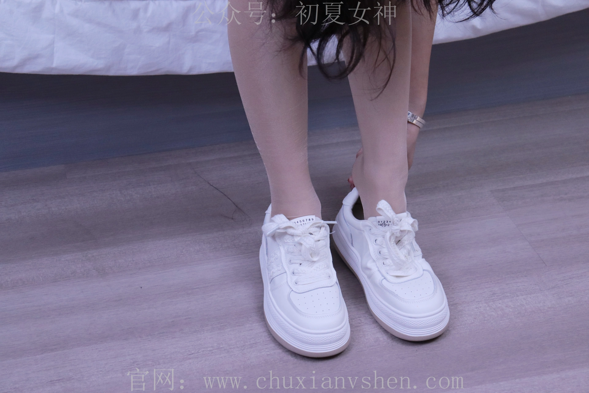 初夏女神 NO.019 雪糕~浅蓝色JK裙搭配小白鞋[135P-1V-4.3G]