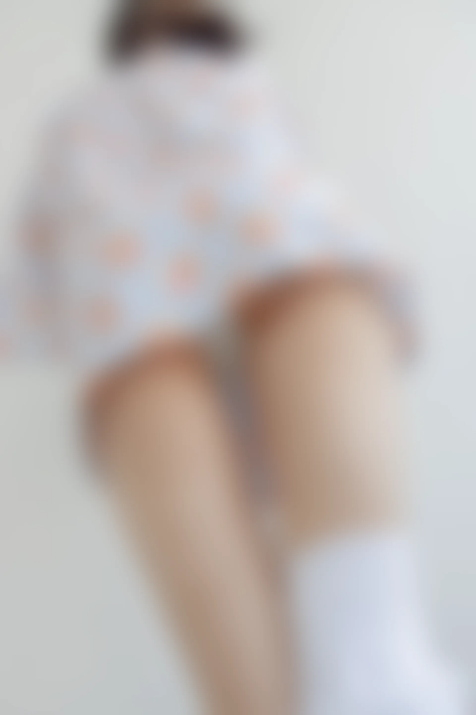 森萝财团 内部-006 沙发上的双马尾白丝睡衣美少女 [104P1V-3.39GB]