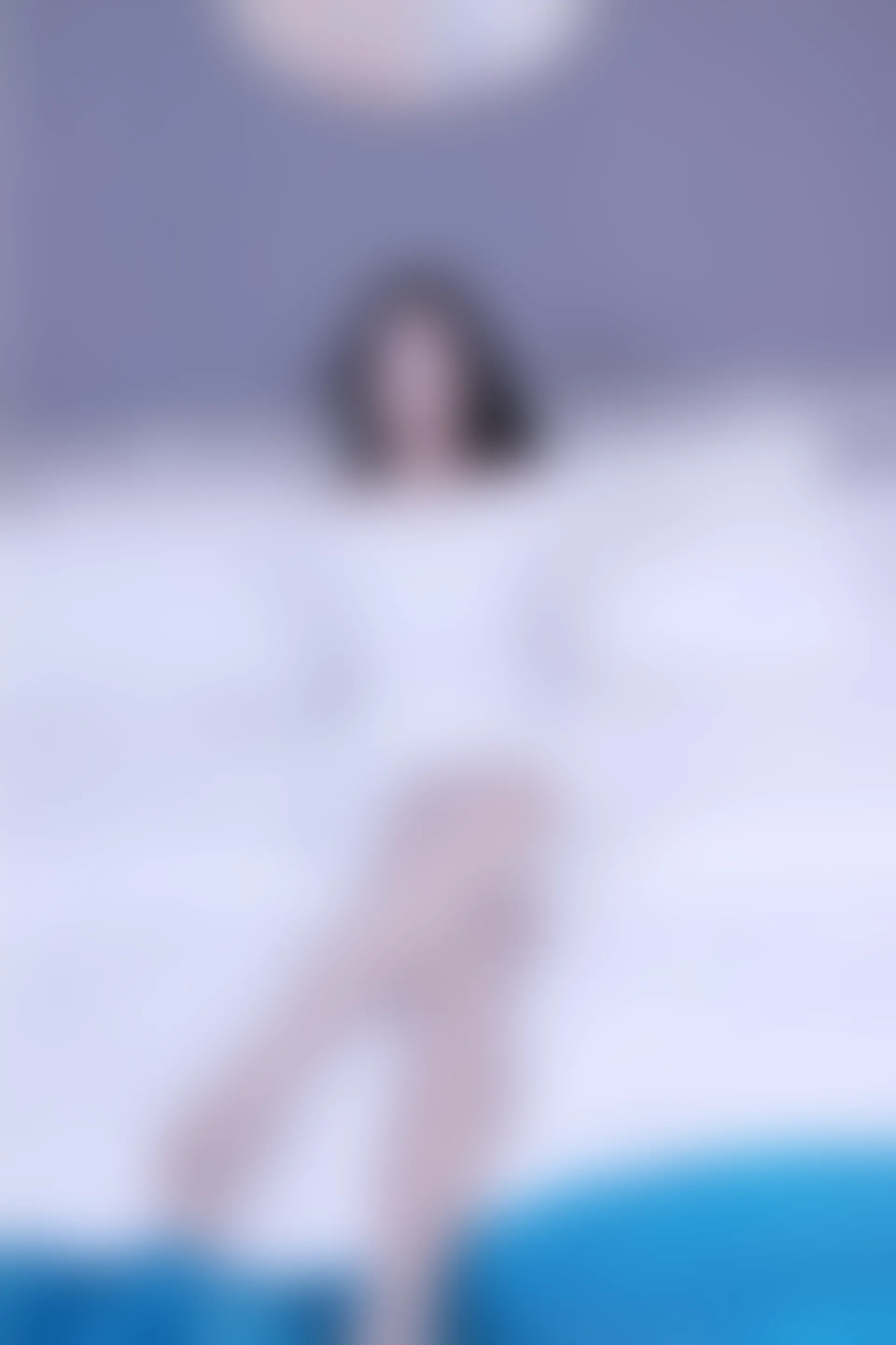 初夏女神 NO.010 依依 2022款白色毛领连衣裙搭白色短靴[147P+1V／5.55GB]