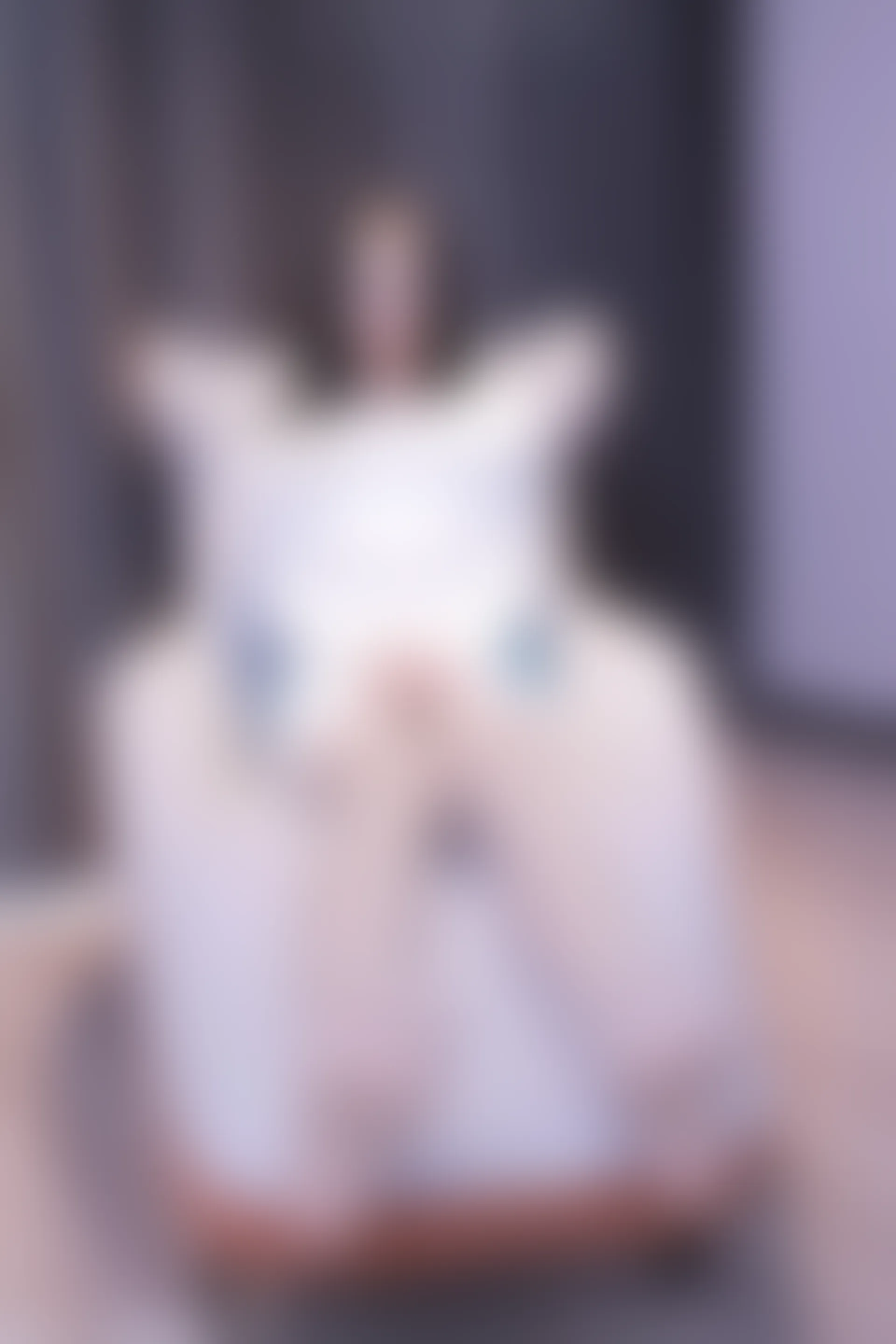 初夏女神 NO.010 依依 2022款白色毛领连衣裙搭白色短靴[147P+1V／5.55GB]