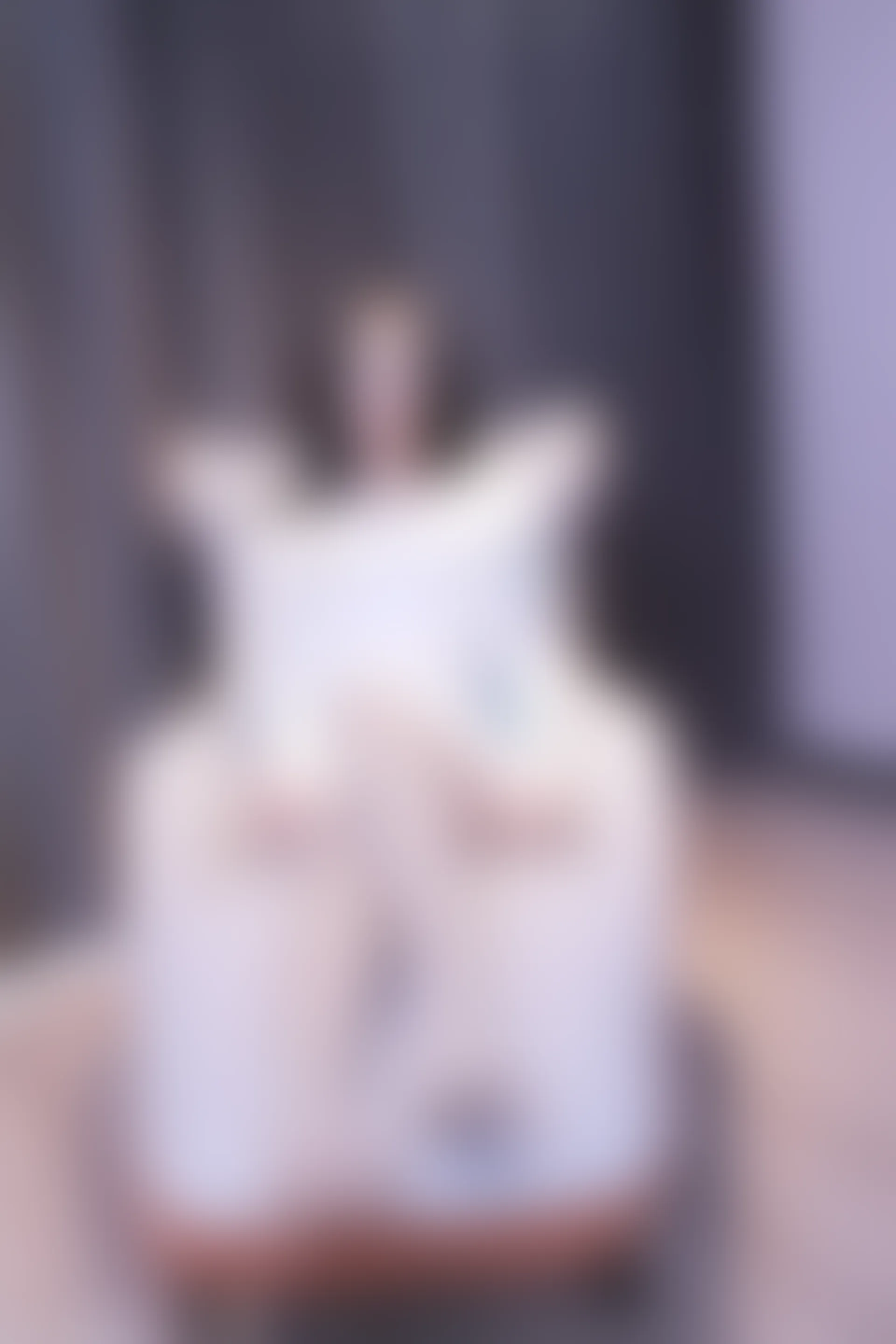 初夏女神 NO.010 依依 2022款白色毛领连衣裙搭白色短靴[147P+1V／5.55GB]