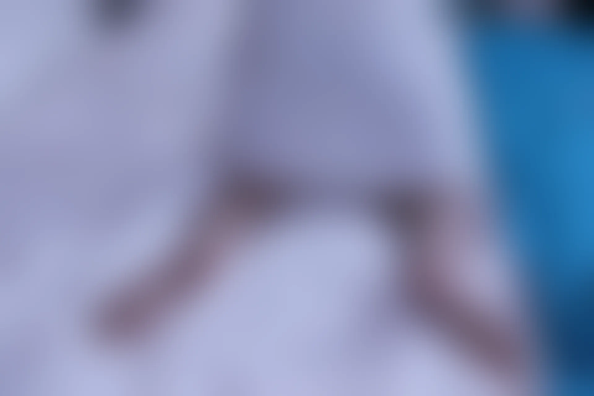 初夏女神 NO.010 依依 2022款白色毛领连衣裙搭白色短靴[147P+1V／5.55GB]