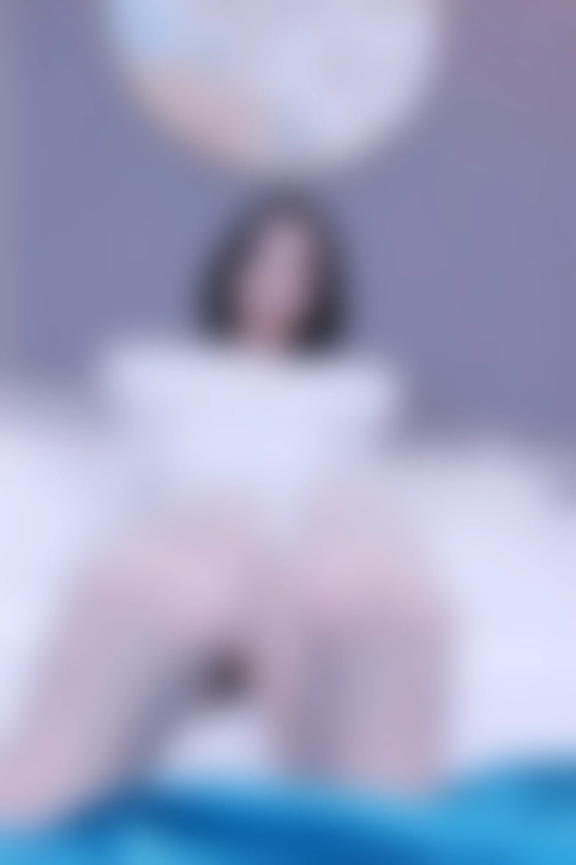 初夏女神 NO.010 依依 2022款白色毛领连衣裙搭白色短靴[147P+1V／5.55GB]