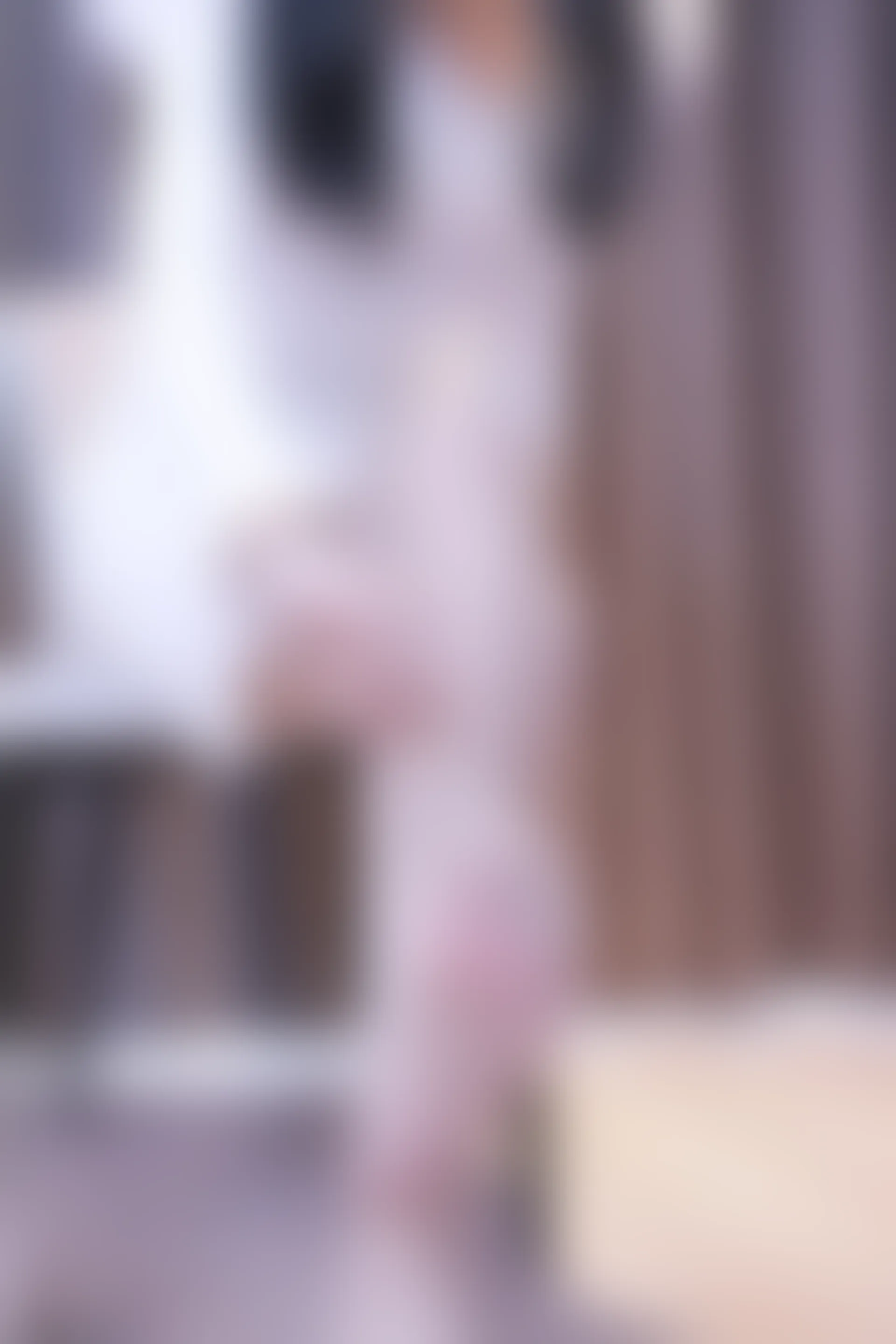初夏女神 NO.010 依依 2022款白色毛领连衣裙搭白色短靴[147P+1V／5.55GB]