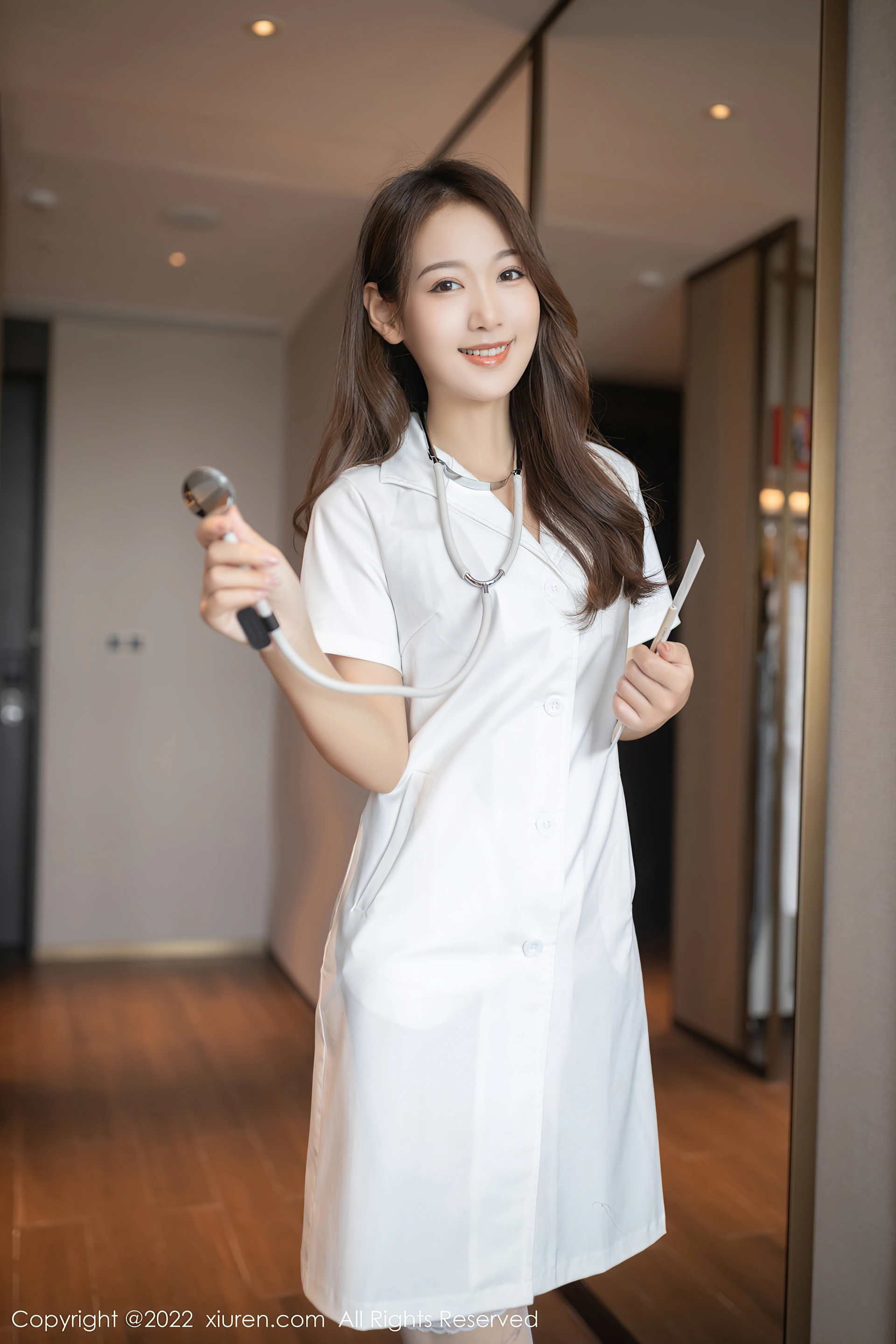 XiuRen秀人网 2022.02.21 No.4616 唐安琪 甜美美腿[79+1P 748MB]