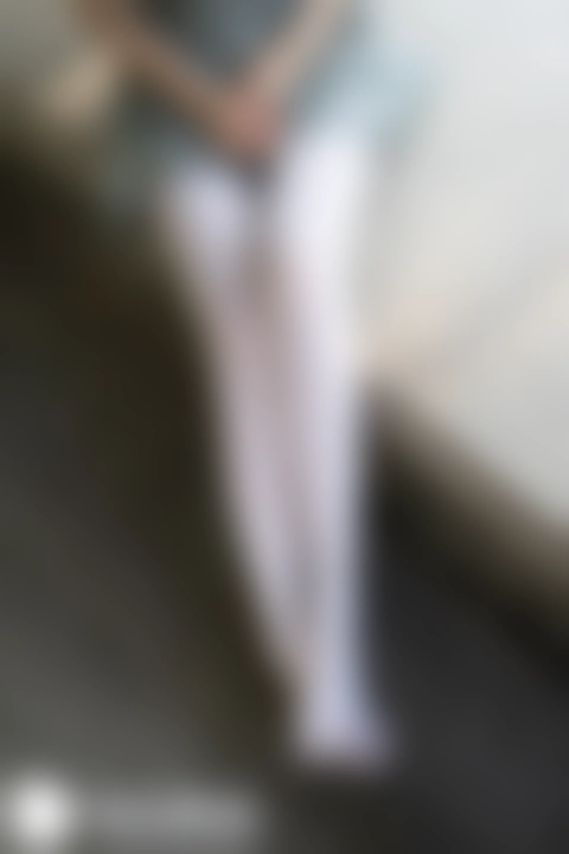 D54.004 发光的白丝 [40P-85MB]