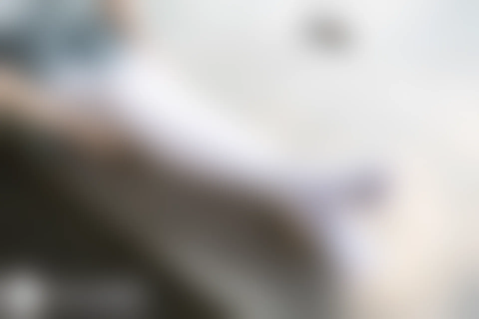 D54.004 发光的白丝 [40P-85MB]