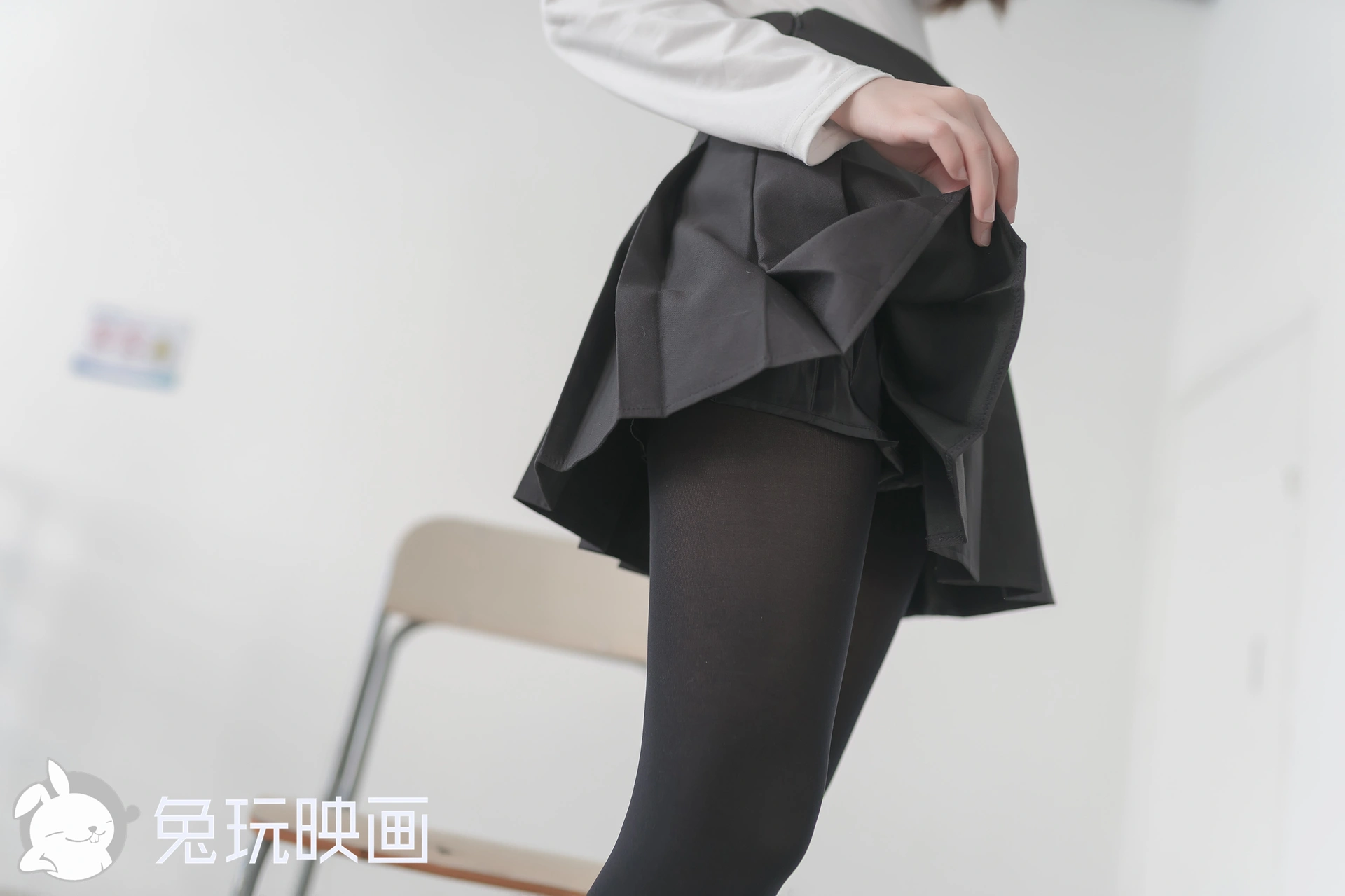 C34.004 冬天里的黑袜 [40P-57MB]