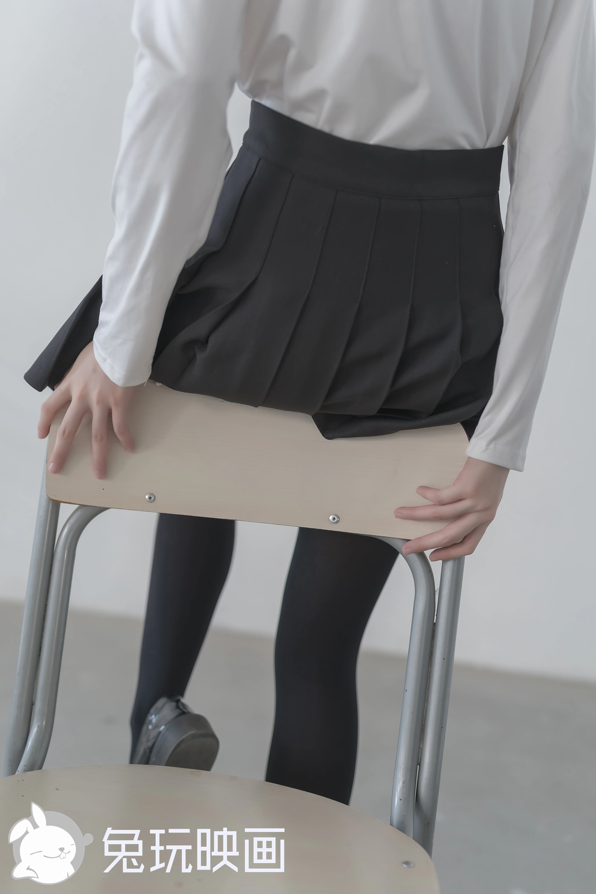 C34.004 冬天里的黑袜 [40P-57MB]