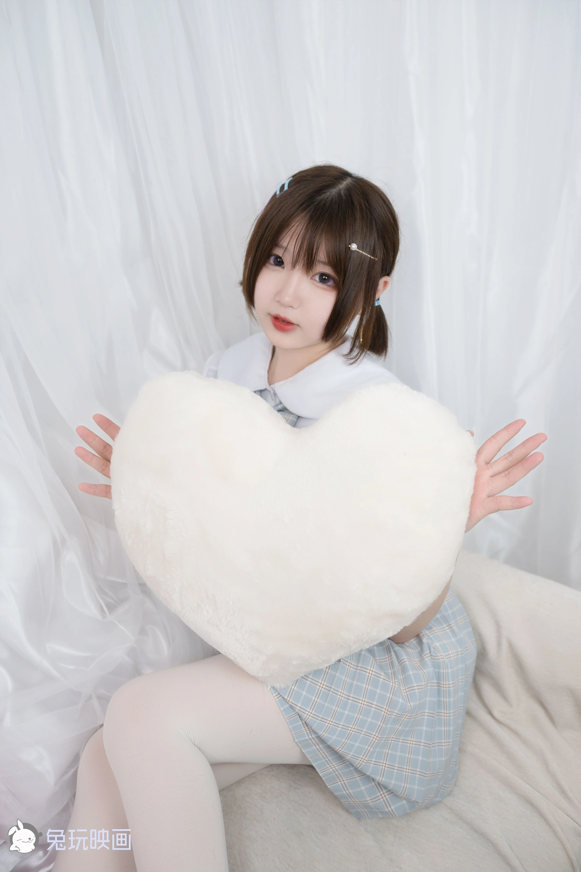 C09.008 制服女孩 [41P-362MB]