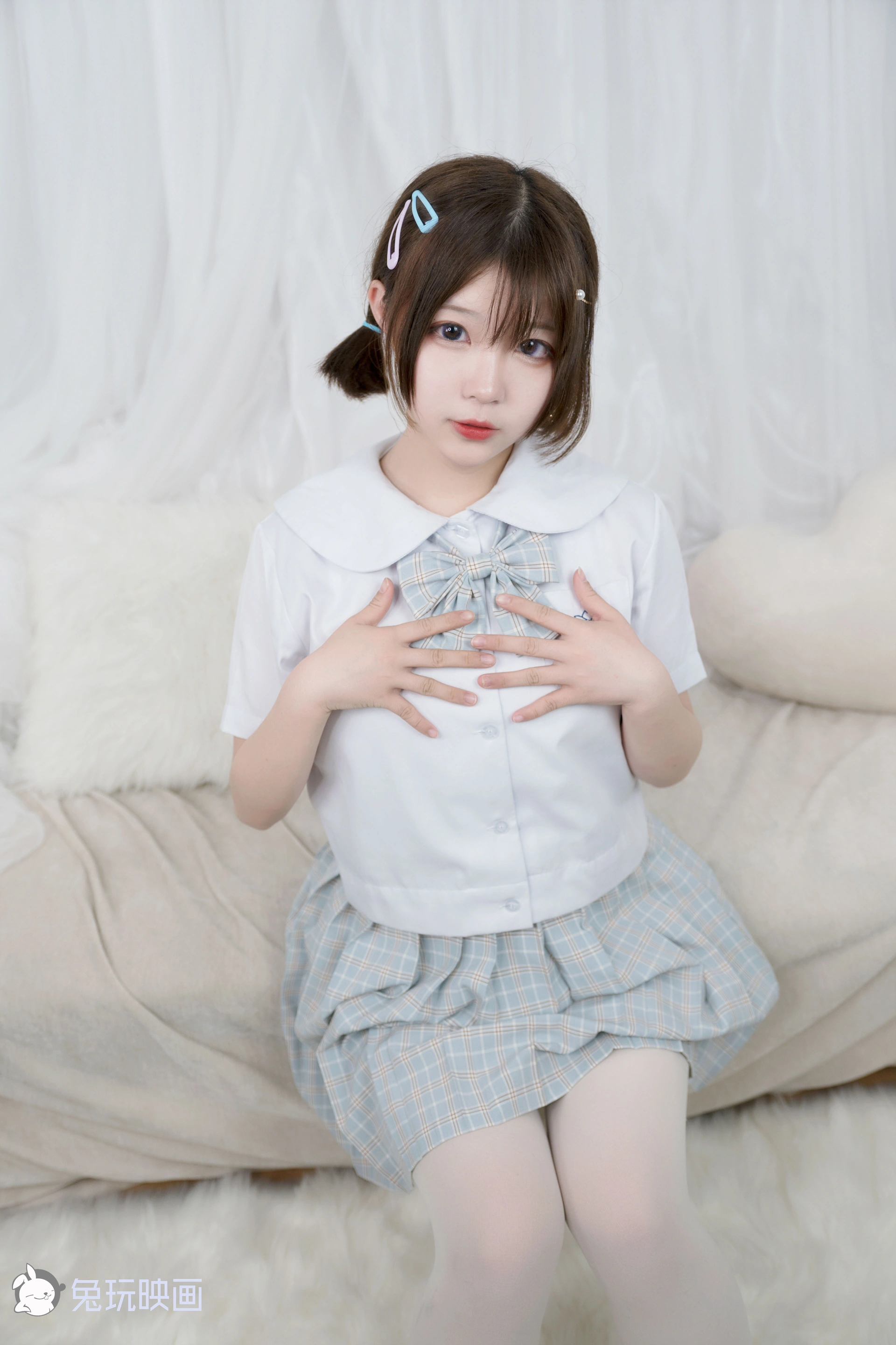 C09.008 制服女孩 [41P-362MB]