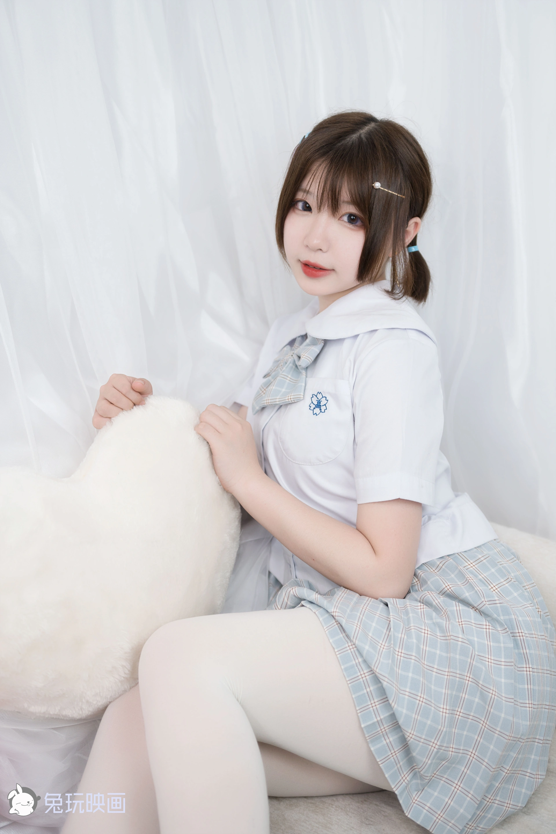 C09.008 制服女孩 [41P-362MB]