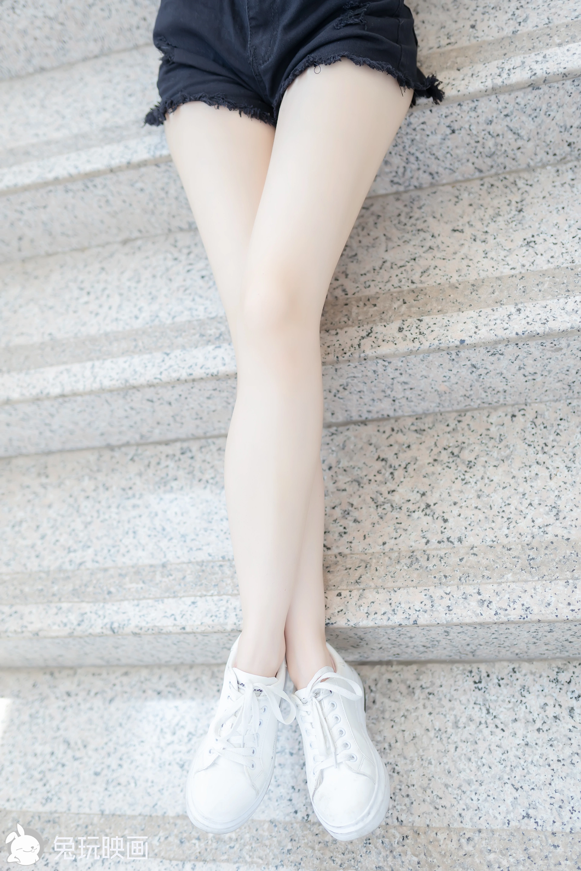 C47.005 绿T恤白鞋少女 [40P-83MB]