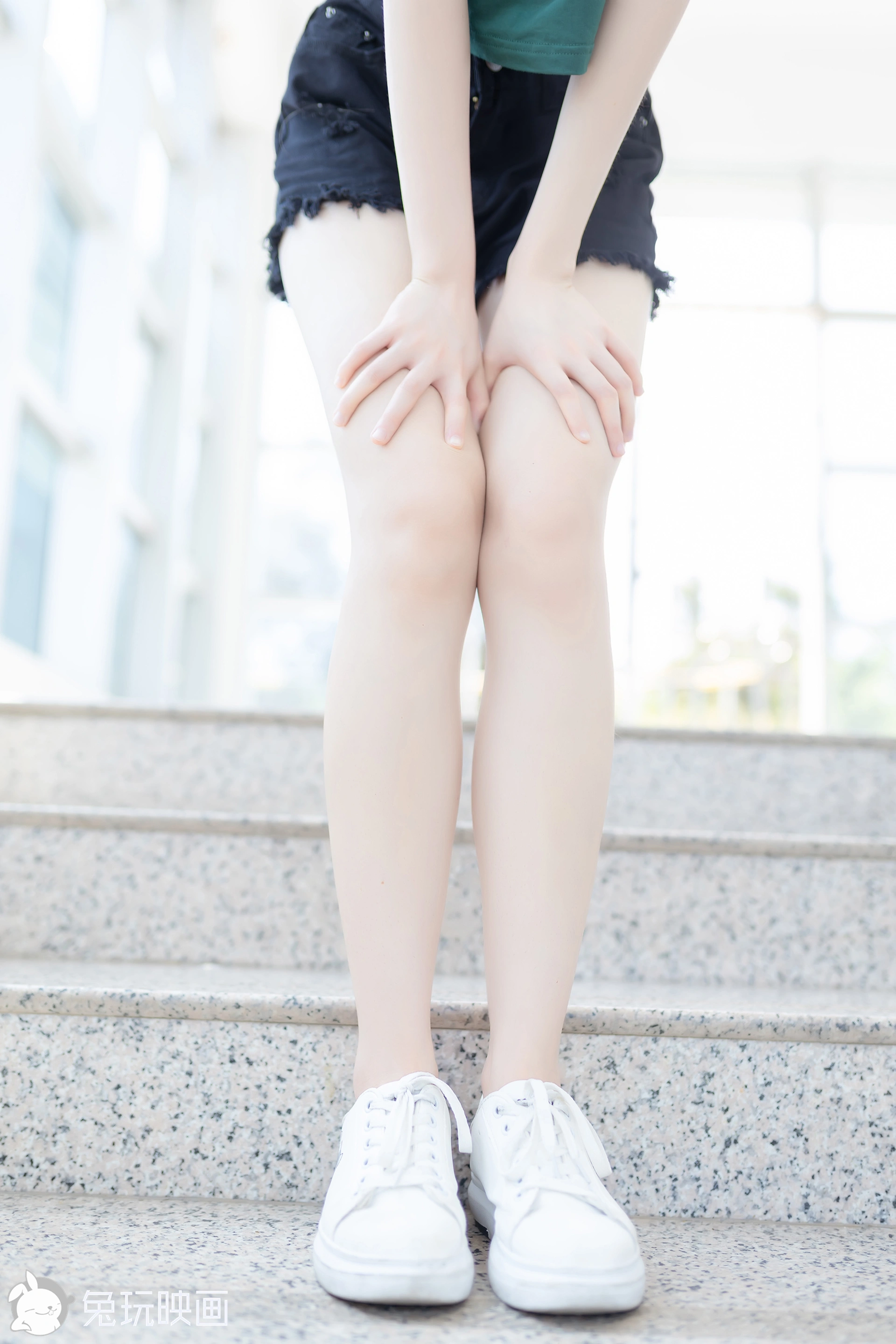 C47.005 绿T恤白鞋少女 [40P-83MB]
