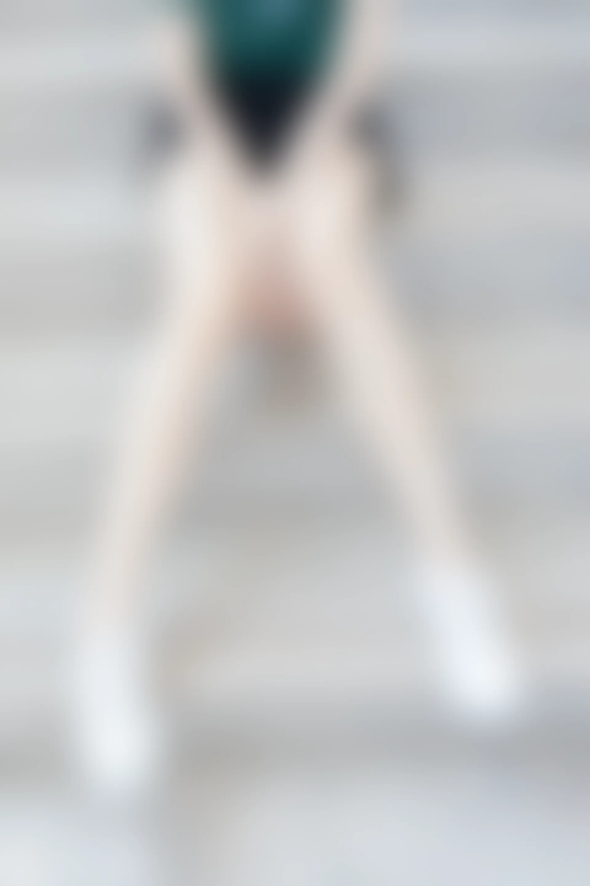 C47.005 绿T恤白鞋少女 [40P-83MB]