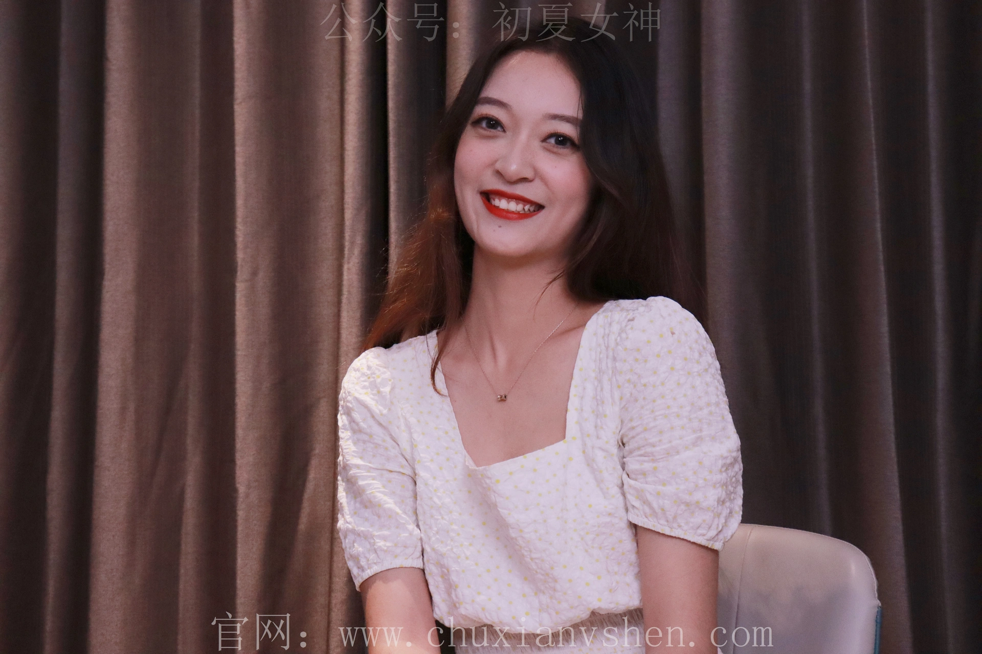 初夏女神 NO.015 依依~白色M码秋季连衣裙搭高跟鞋[137P-1V-4.17G]