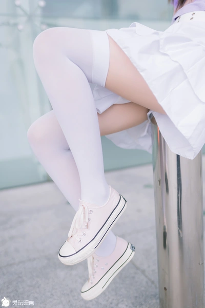 C20.004 短裙白丝 [38P-67MB]