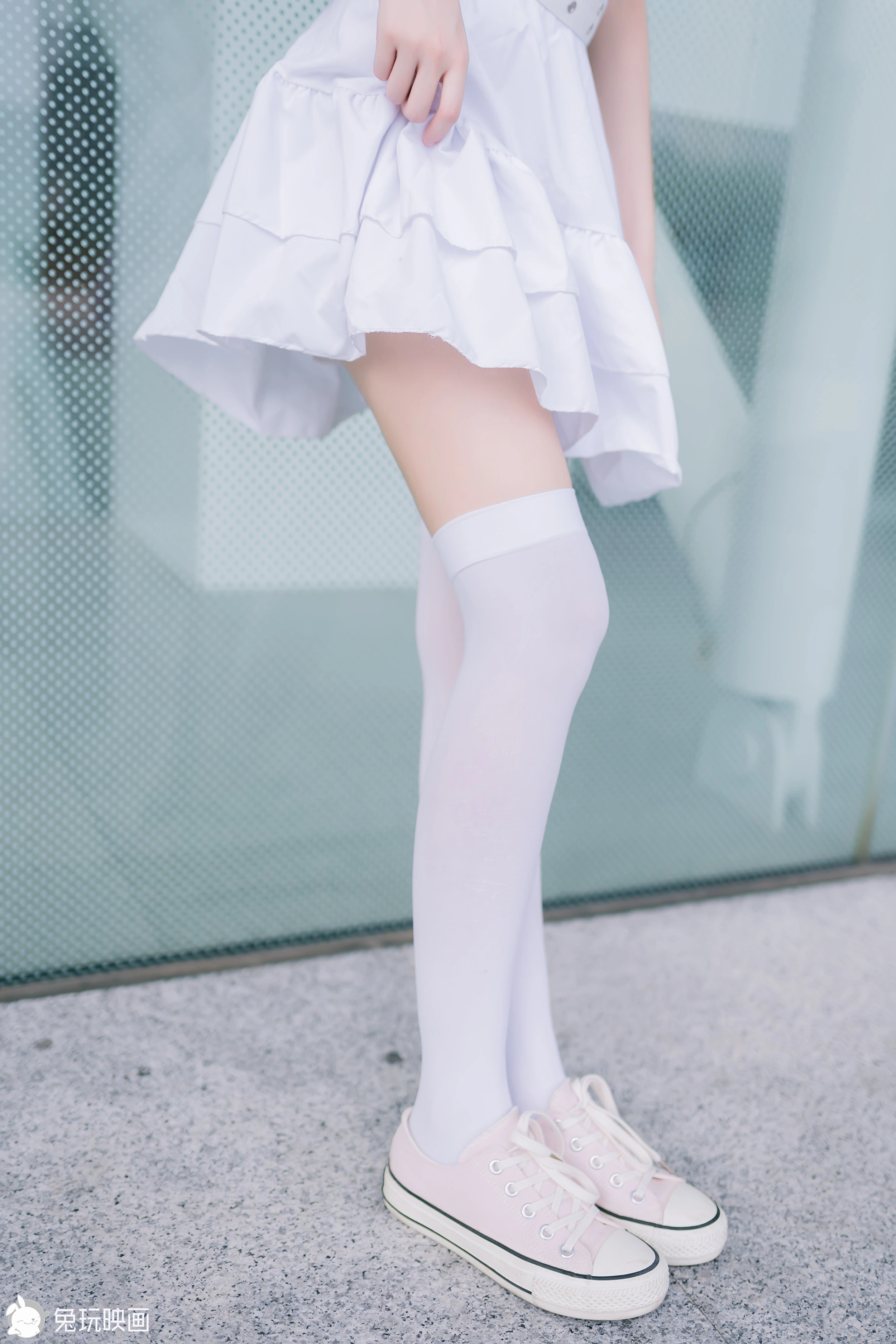 C19.001 白裙白丝 [39P-82MB]
