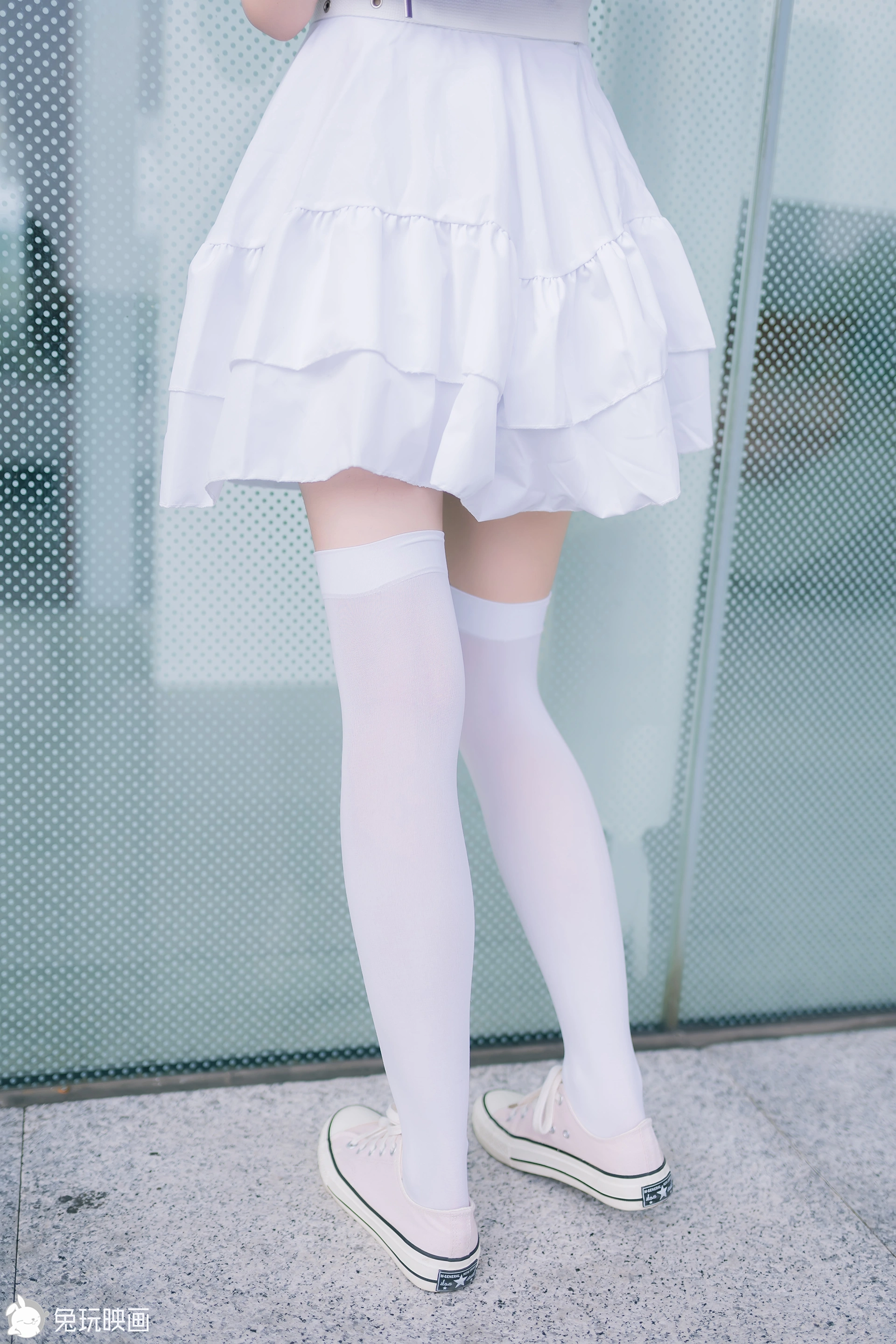C19.001 白裙白丝 [39P-82MB]
