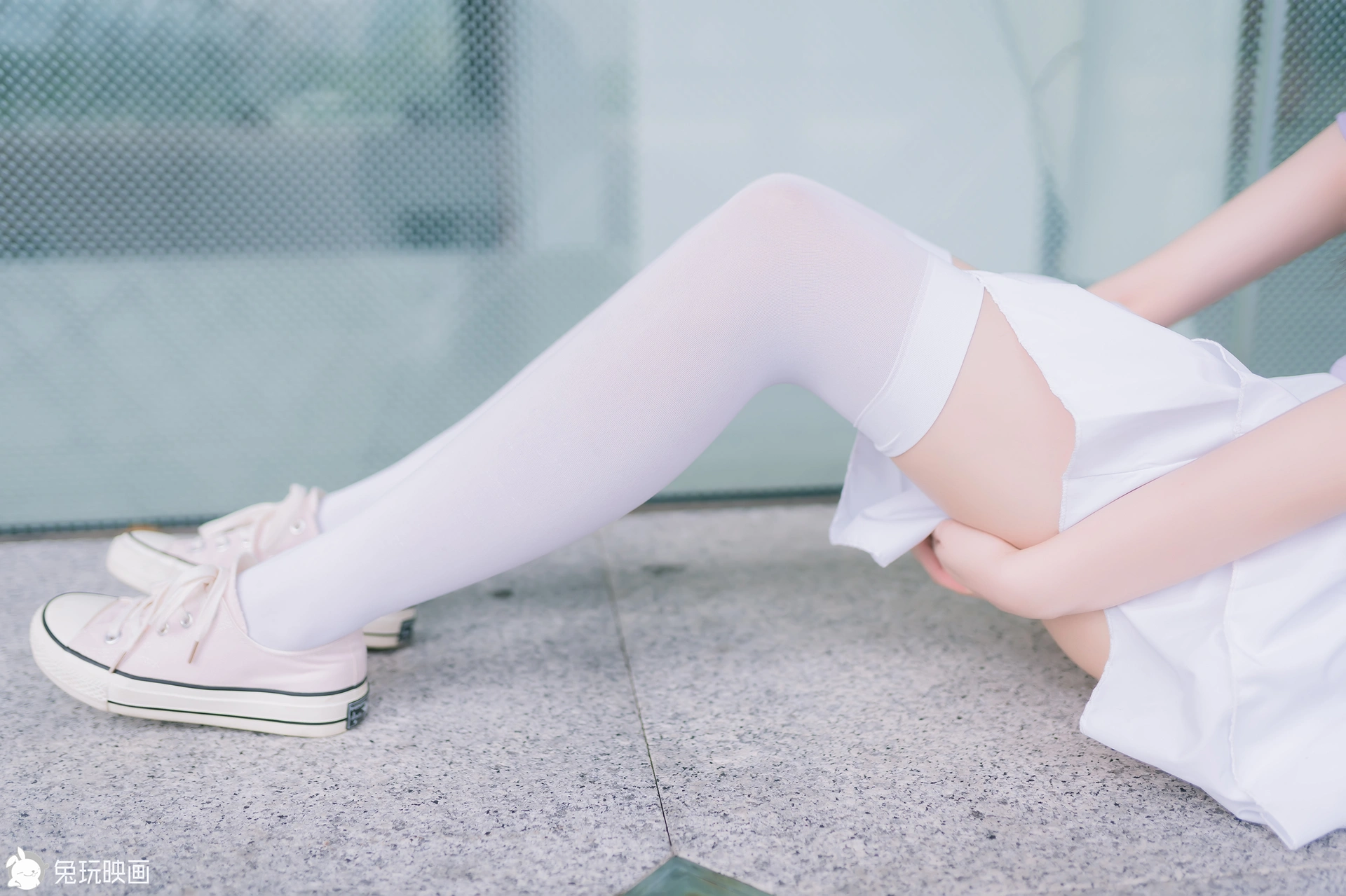 C19.001 白裙白丝 [39P-82MB]