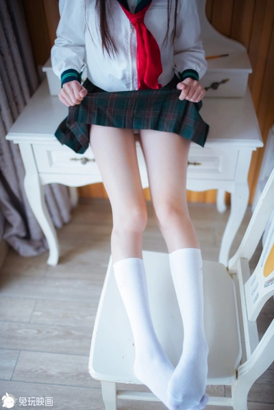 C06.003 黑丝OL [40P-309MB]