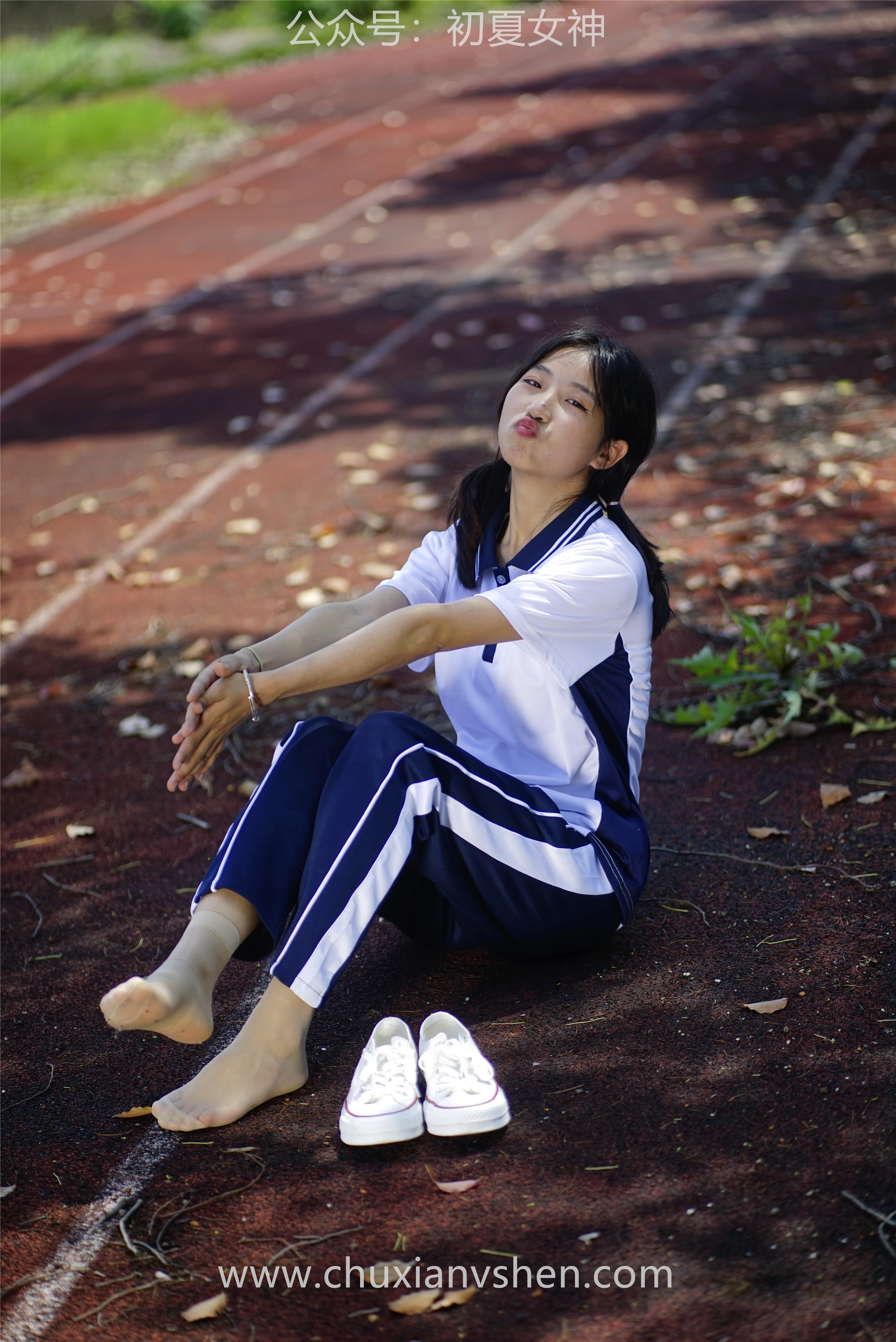 初夏女神 NO.074 点点 旧梦青春[172P+1V／6.61GB]