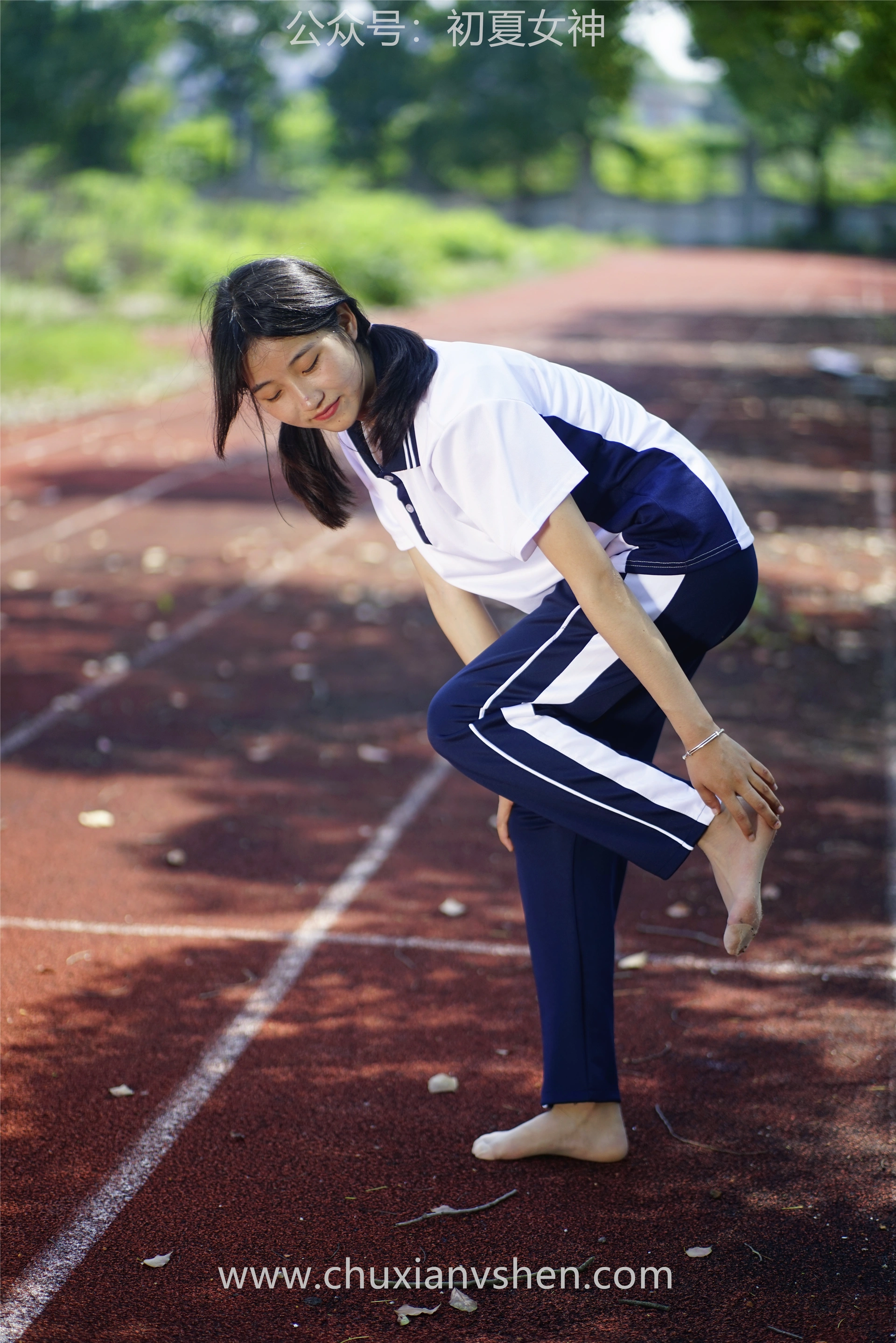 初夏女神 NO.074 点点 旧梦青春[172P+1V／6.61GB]