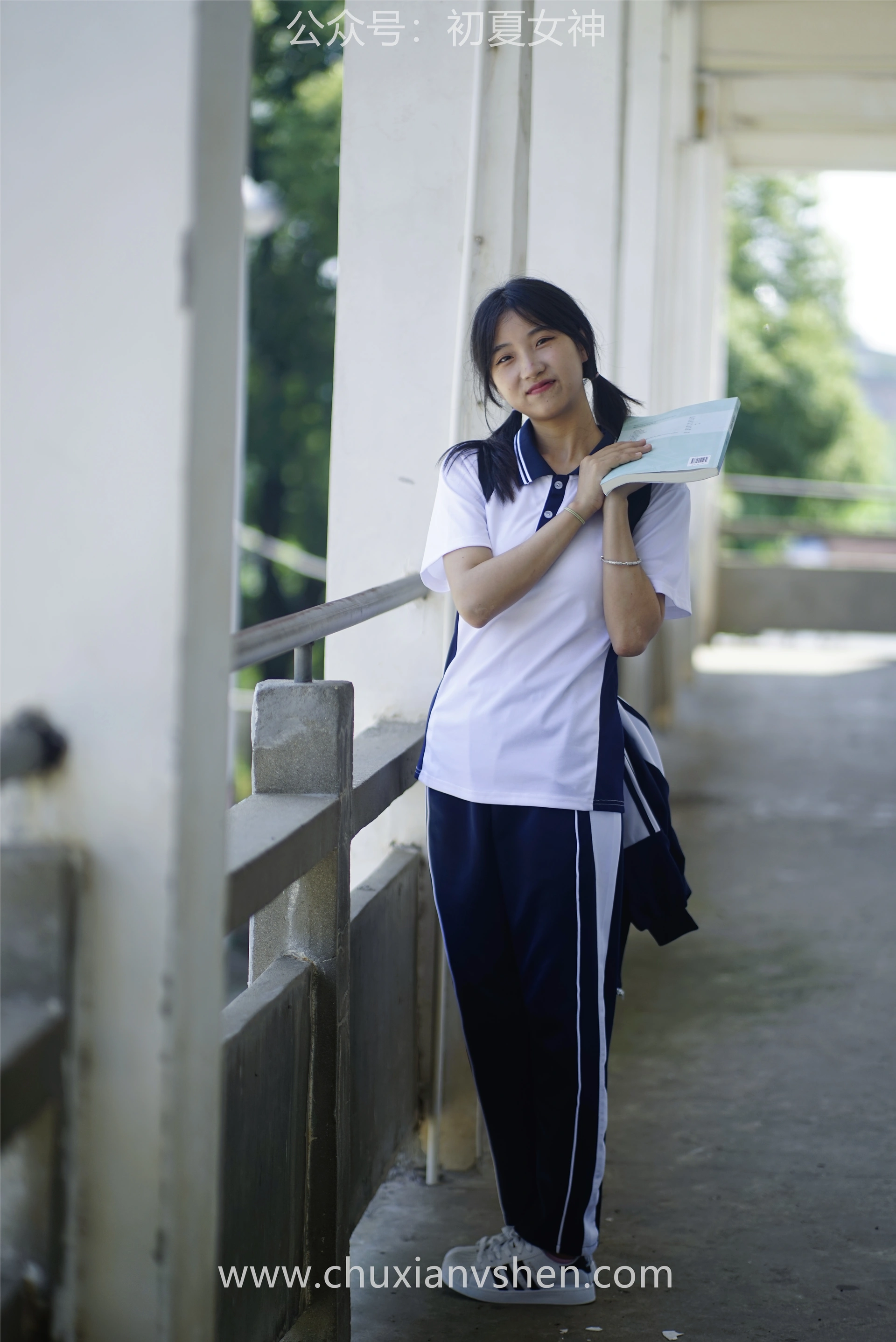 初夏女神 NO.074 点点 旧梦青春[172P+1V／6.61GB]