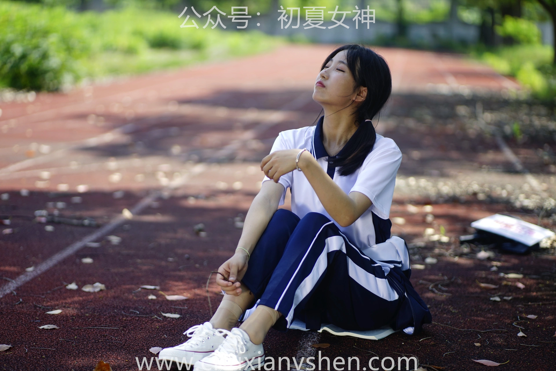初夏女神 NO.074 点点 旧梦青春[172P+1V／6.61GB]