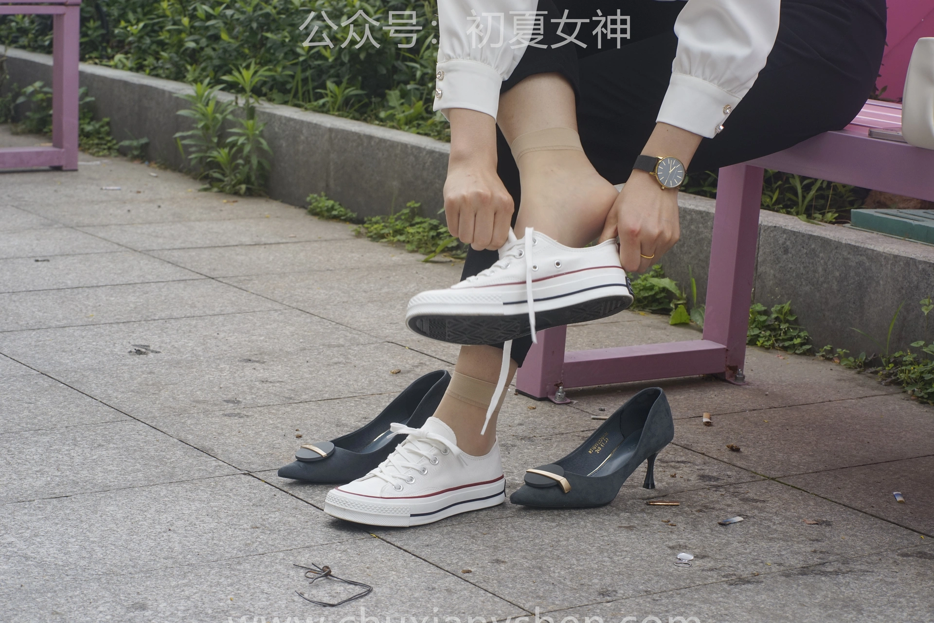 初夏女神 NO.060 小悦悦 职场小白[129P+1V／5.48GB]