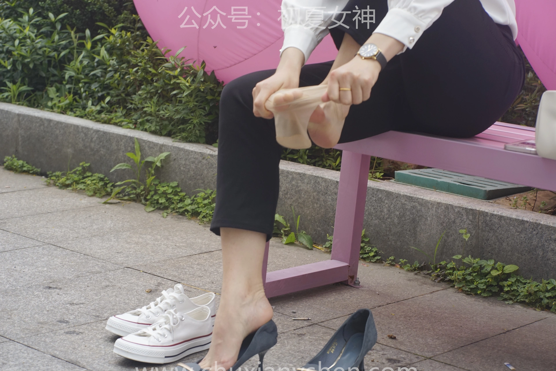 初夏女神 NO.060 小悦悦 职场小白[129P+1V／5.48GB]