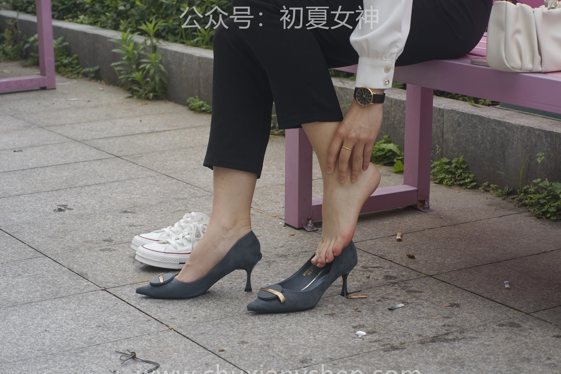 初夏女神 NO.060 小悦悦 职场小白[129P+1V／5.48GB]