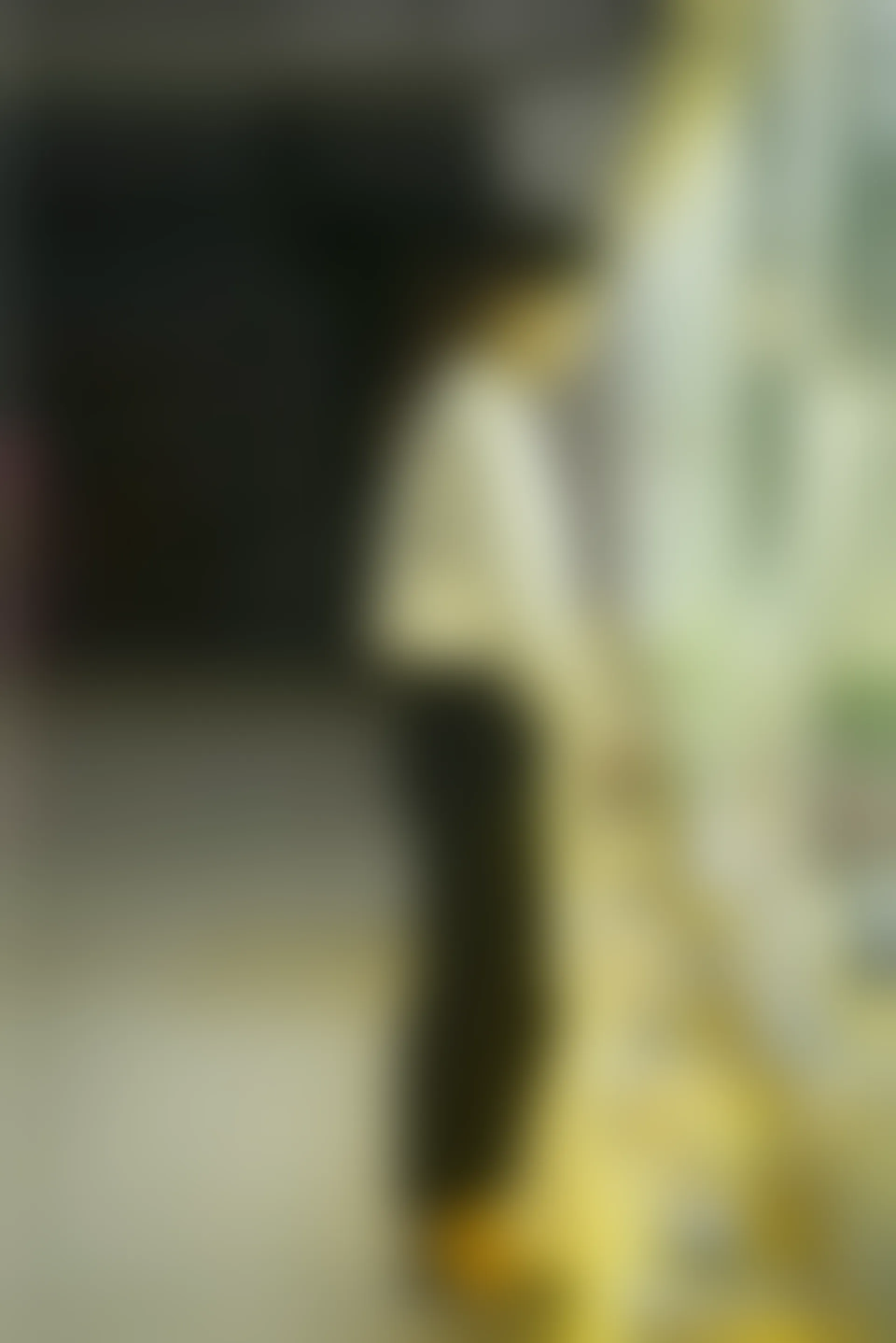 初夏女神 NO.060 小悦悦 职场小白[129P+1V／5.48GB]